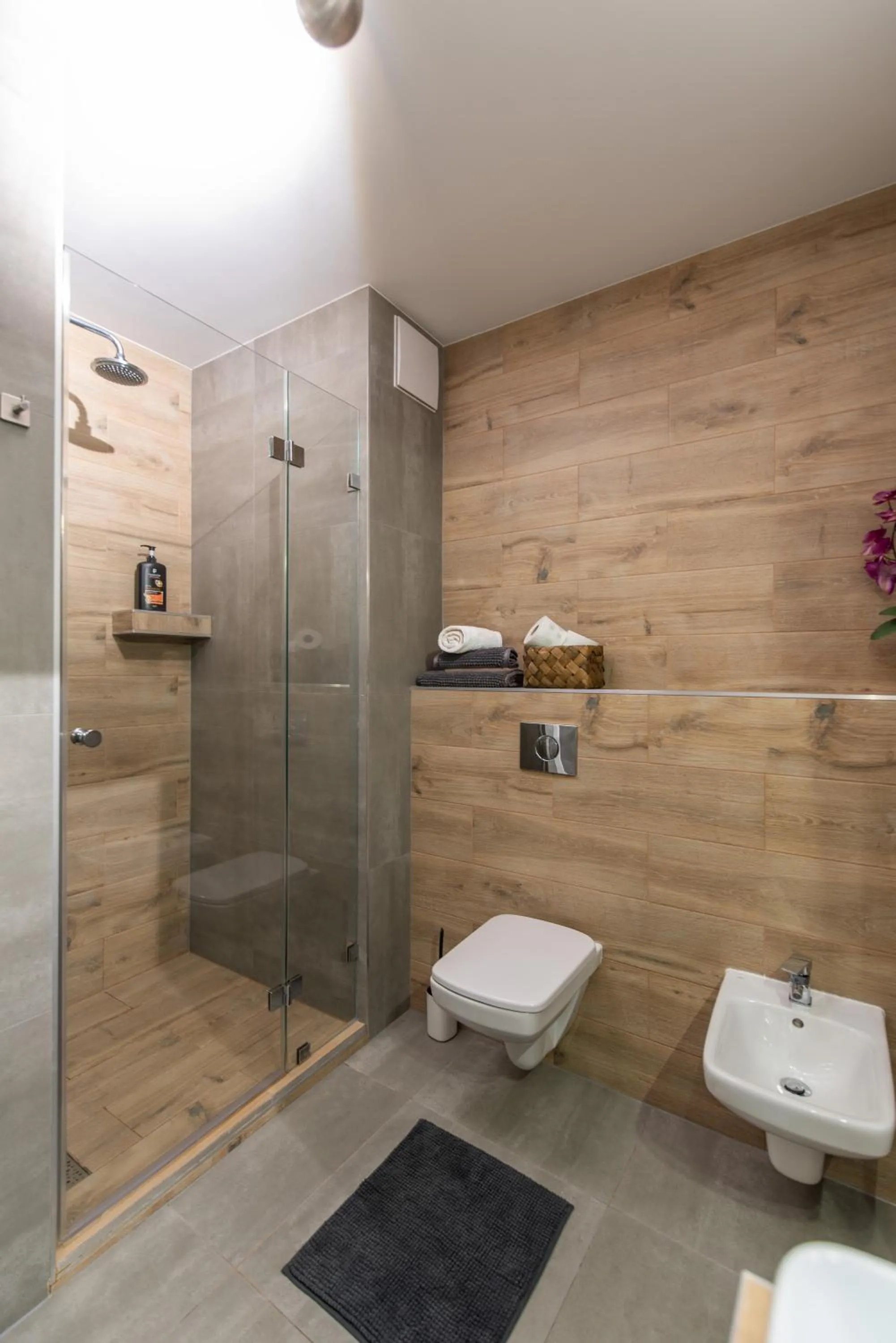 Bathroom in City Lights Kazimierz