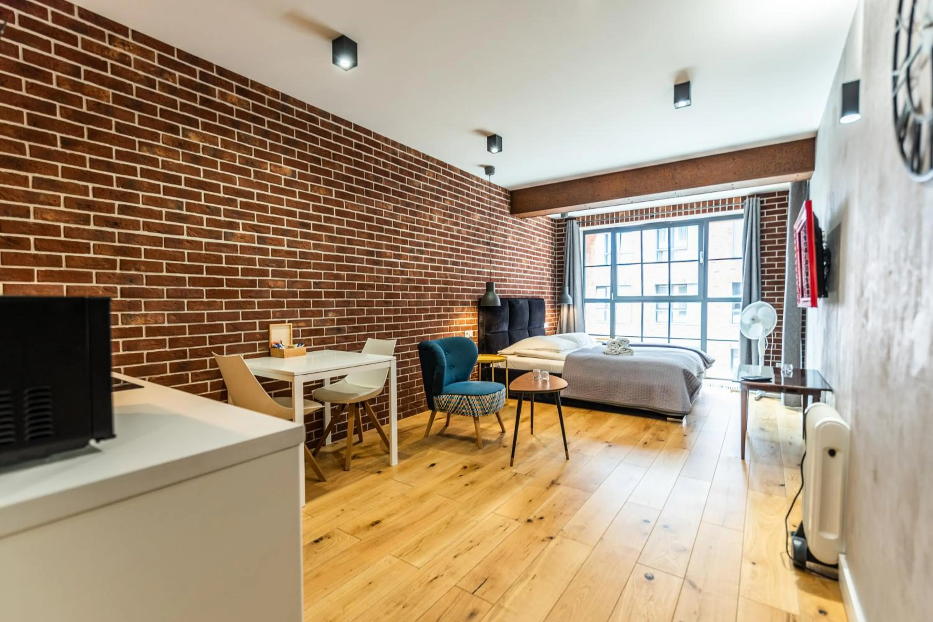 Living room, Bed in City Lights Kazimierz