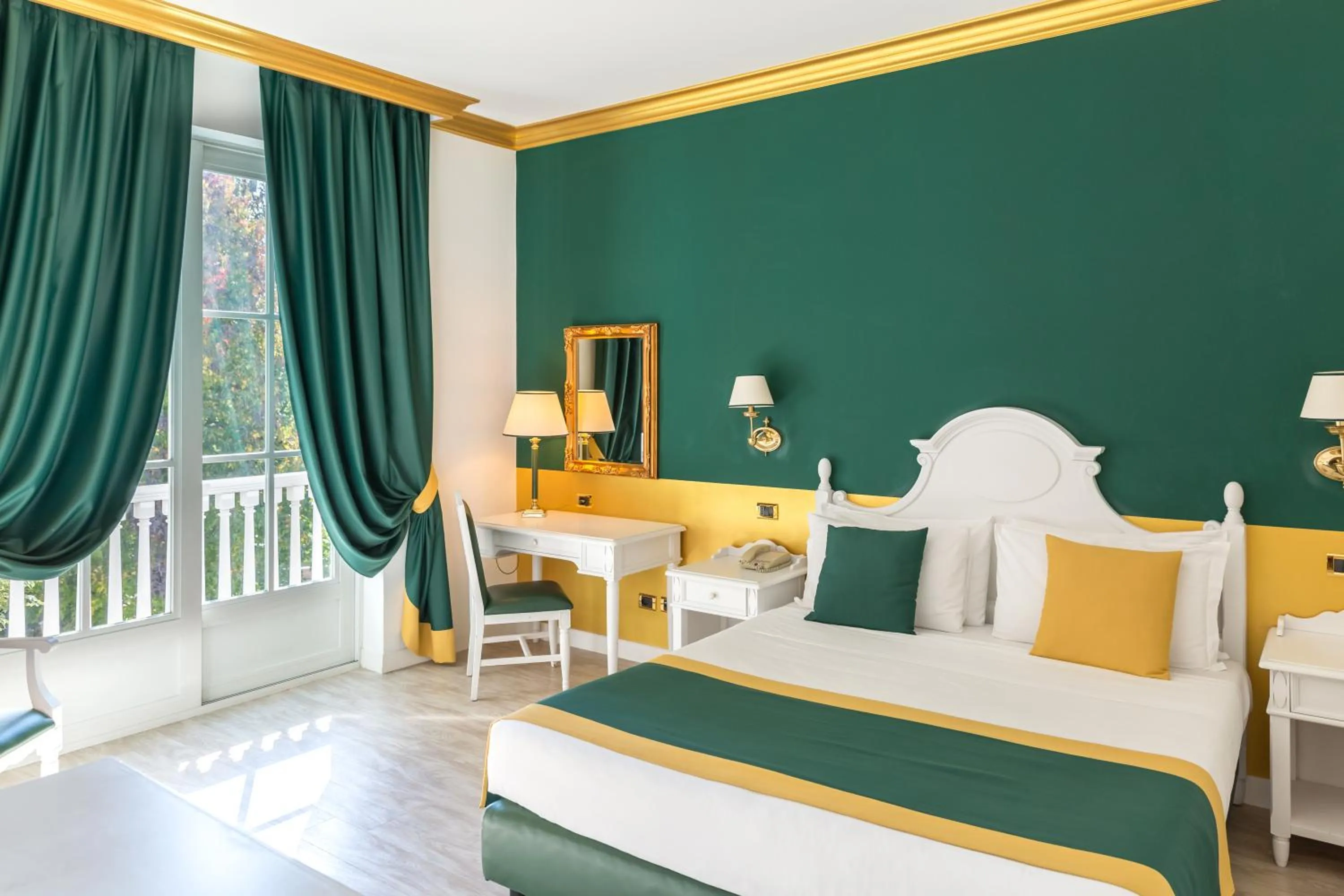 Bed in Gardaland Hotel