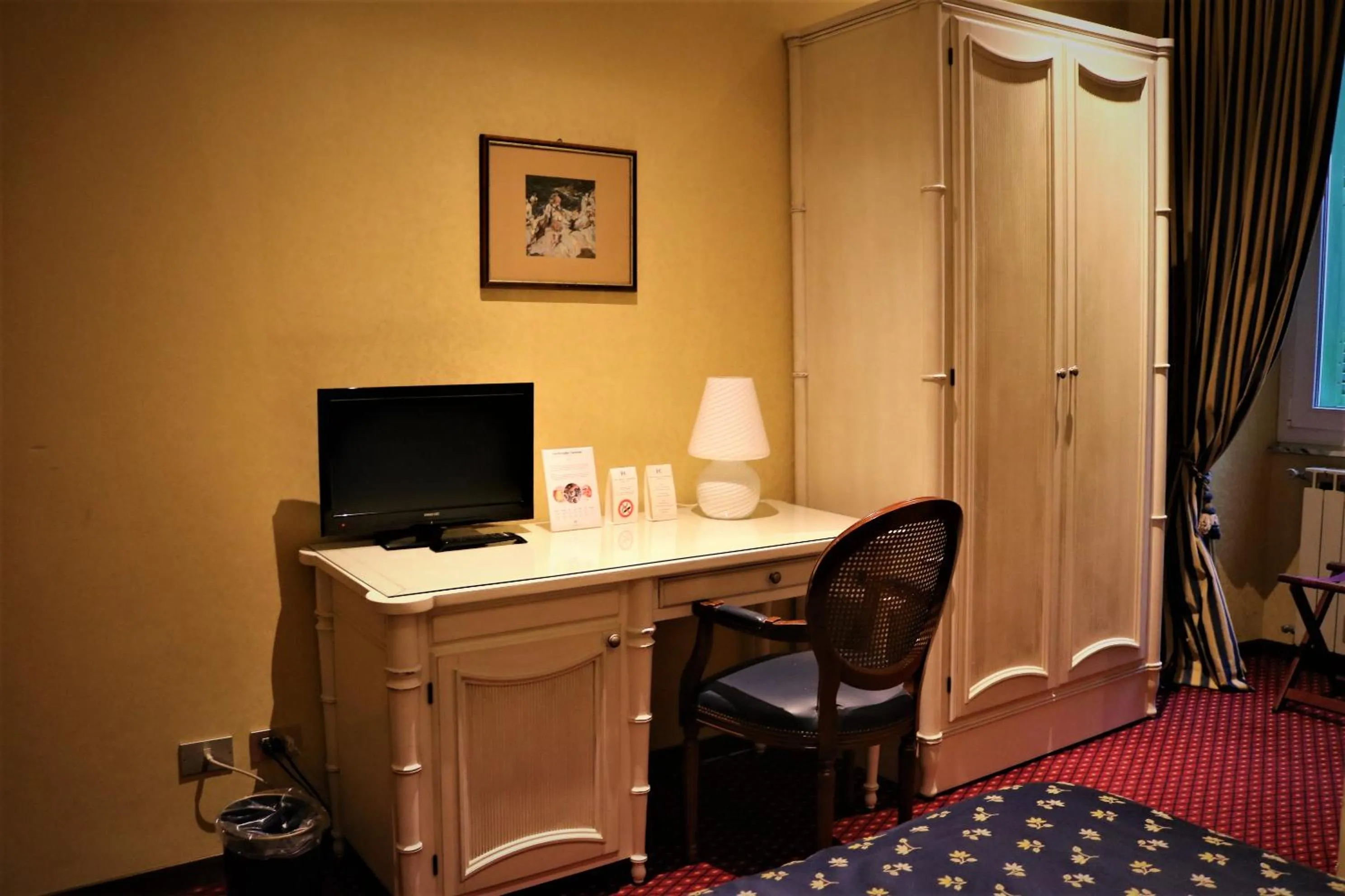 Bed in Hotel Firenze e Continentale