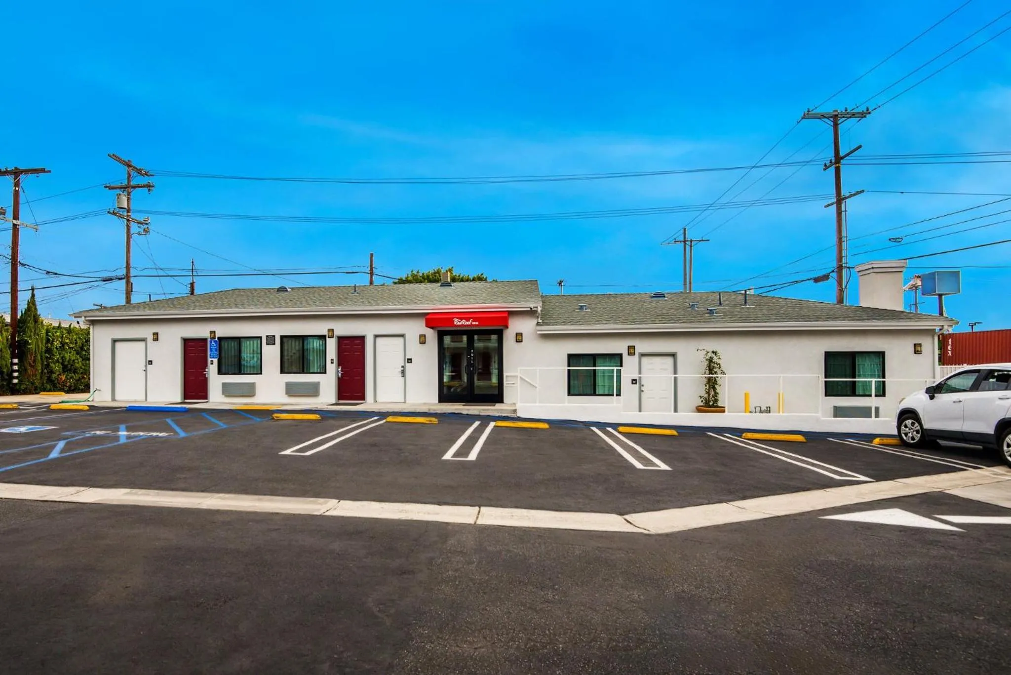 Property building in Red Roof Inn Carson - Wilmington, CA