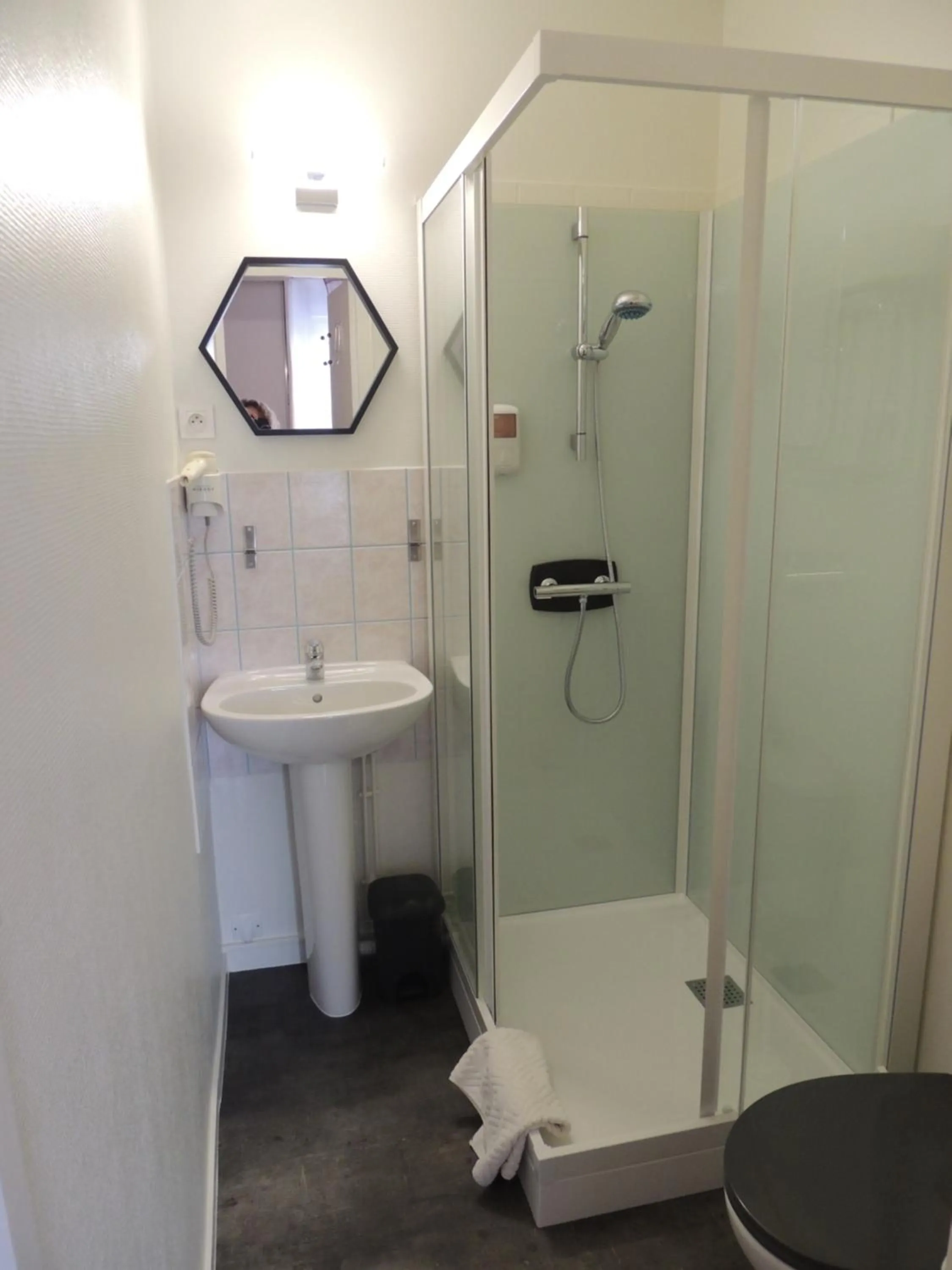 Shower in Le Gue de Genes