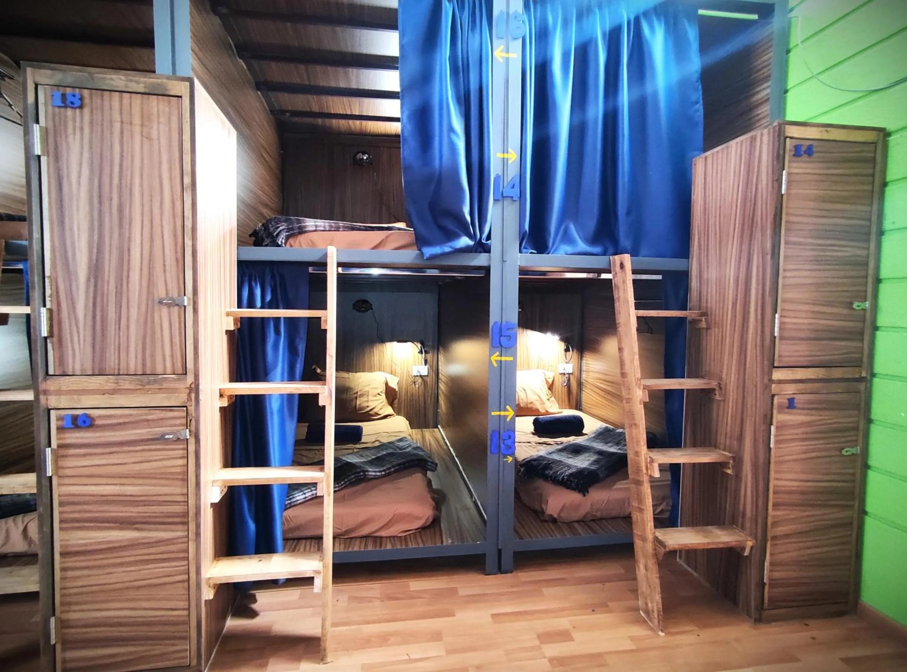 bunk bed, Bed in Leveli Coliving