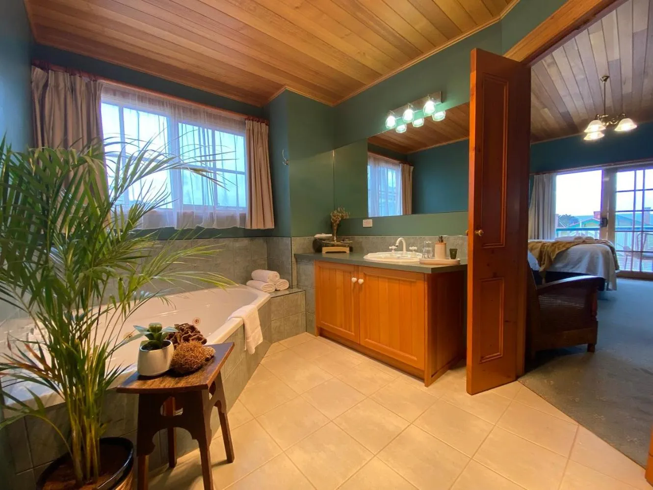 Bathroom in Hanlon Guest House