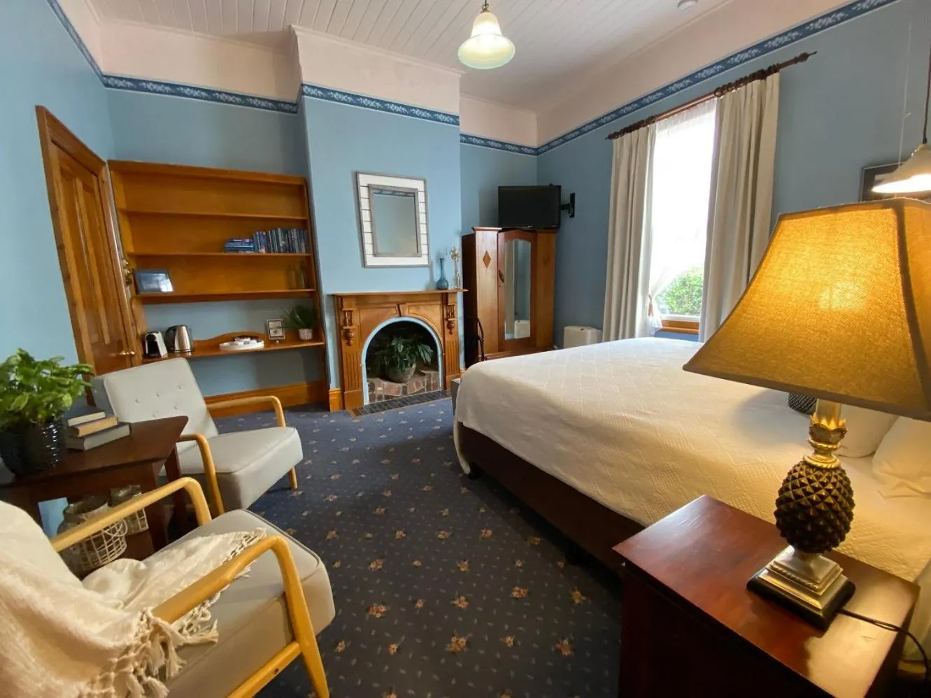 Bed in Hanlon Guest House