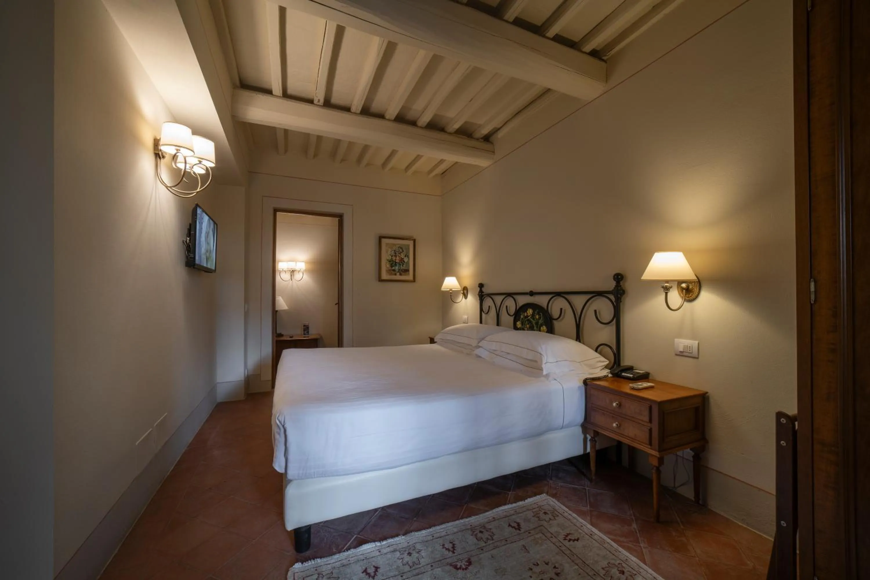 Photo of the whole room, Bed in Hotel Palazzo San Niccolò & Spa