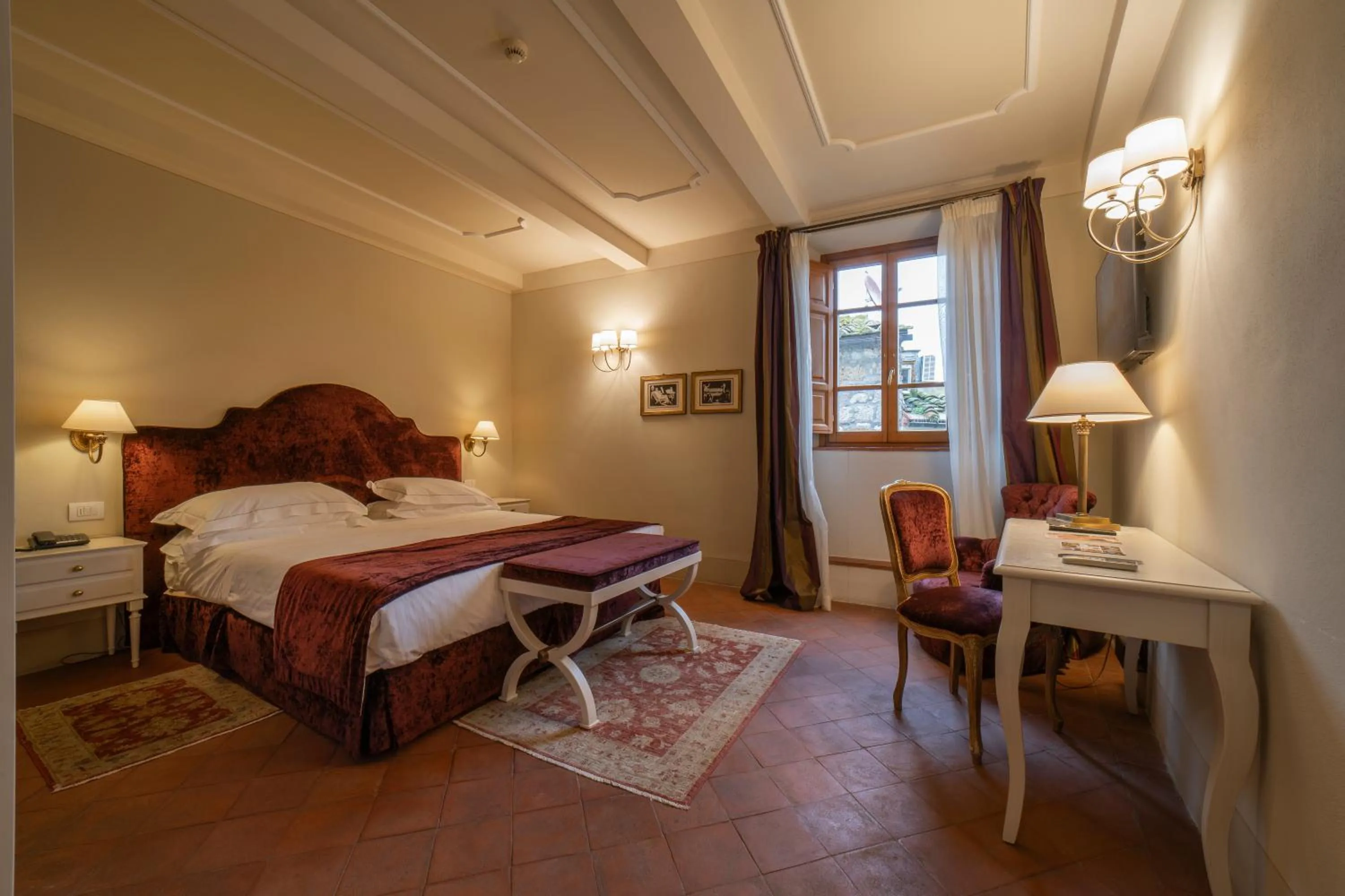 Bed in Hotel Palazzo San Niccolò & Spa