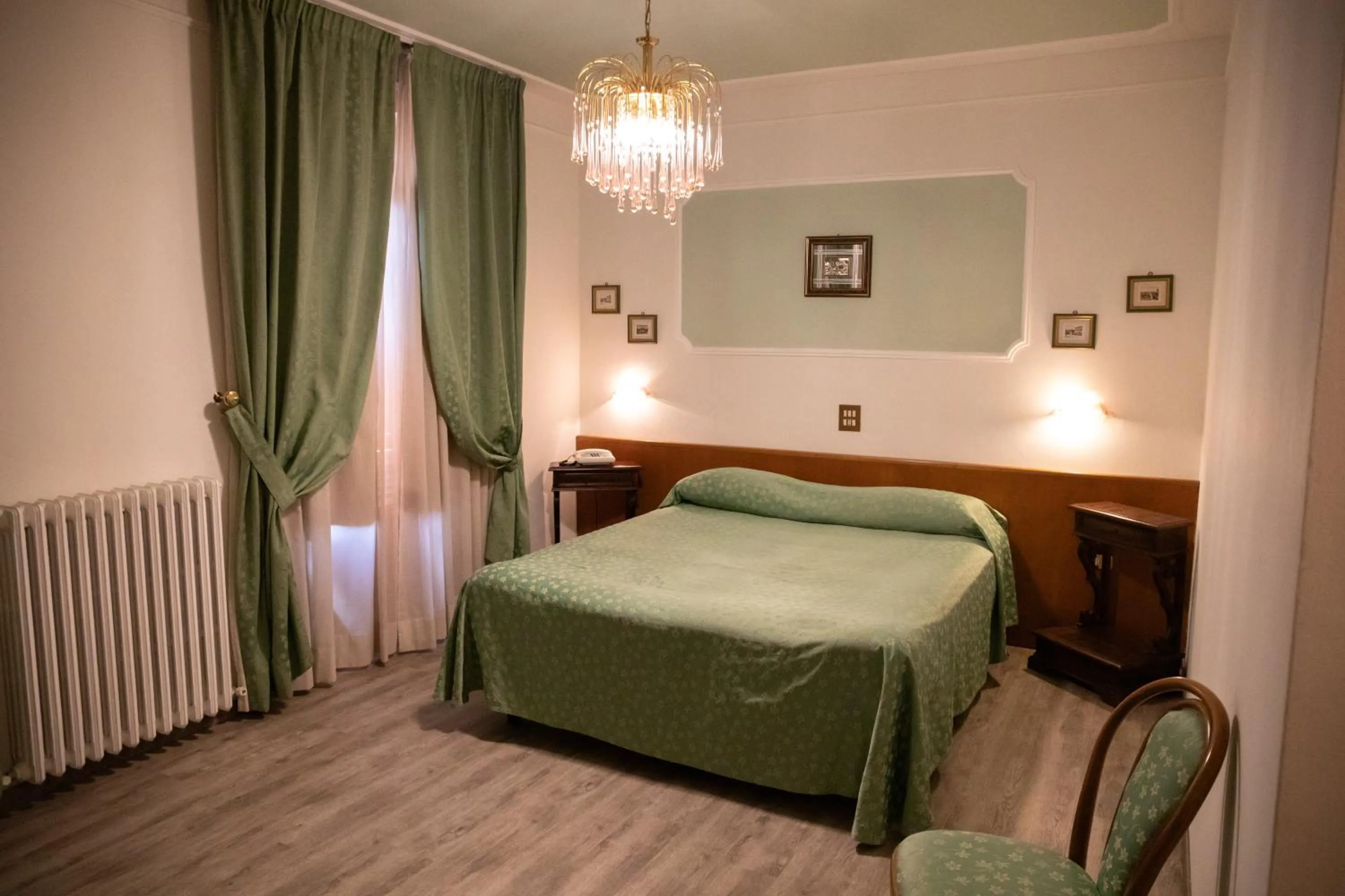 Bed in Hotel Park Ge.Al.