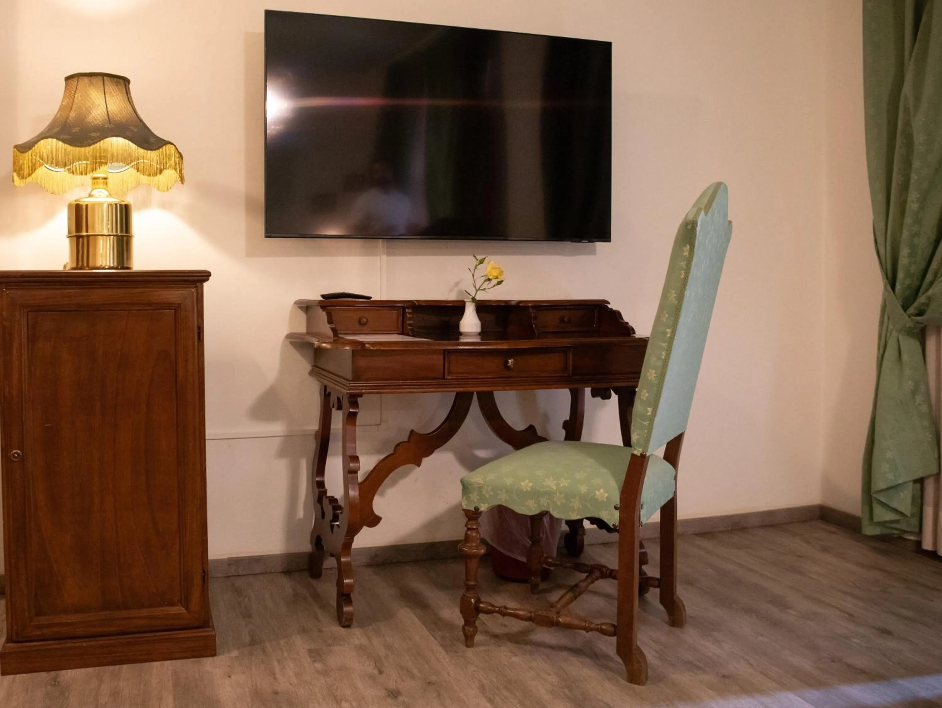 TV and multimedia in Hotel Park Ge.Al.