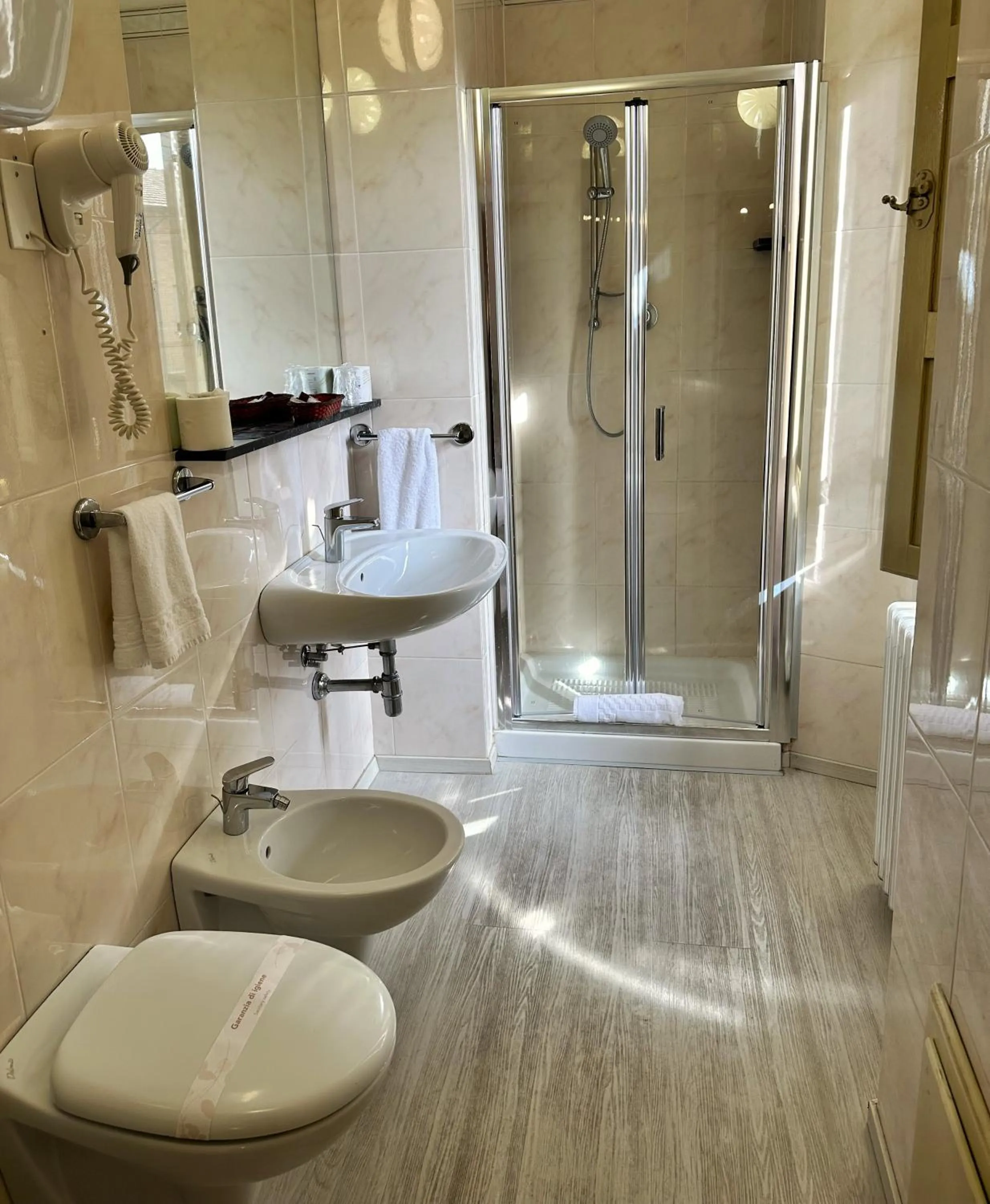 Bathroom in Hotel Park Ge.Al.