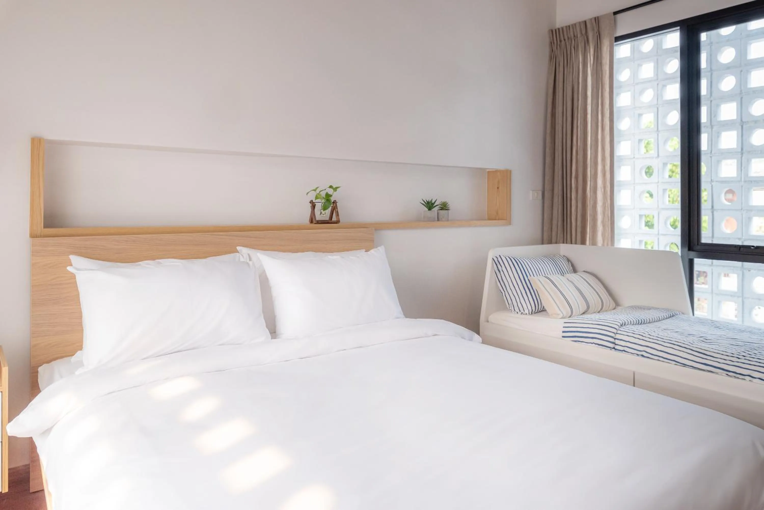 Bed in Eleven Pillar Site Chiangmai