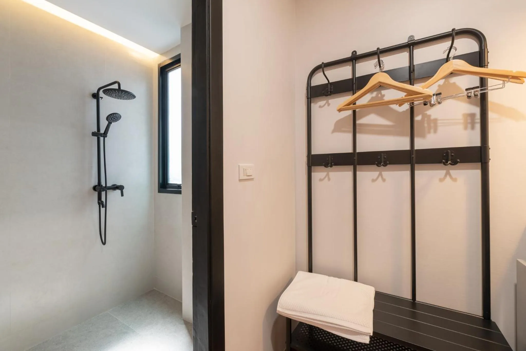 Bathroom, Bed in Eleven Pillar Site Chiangmai