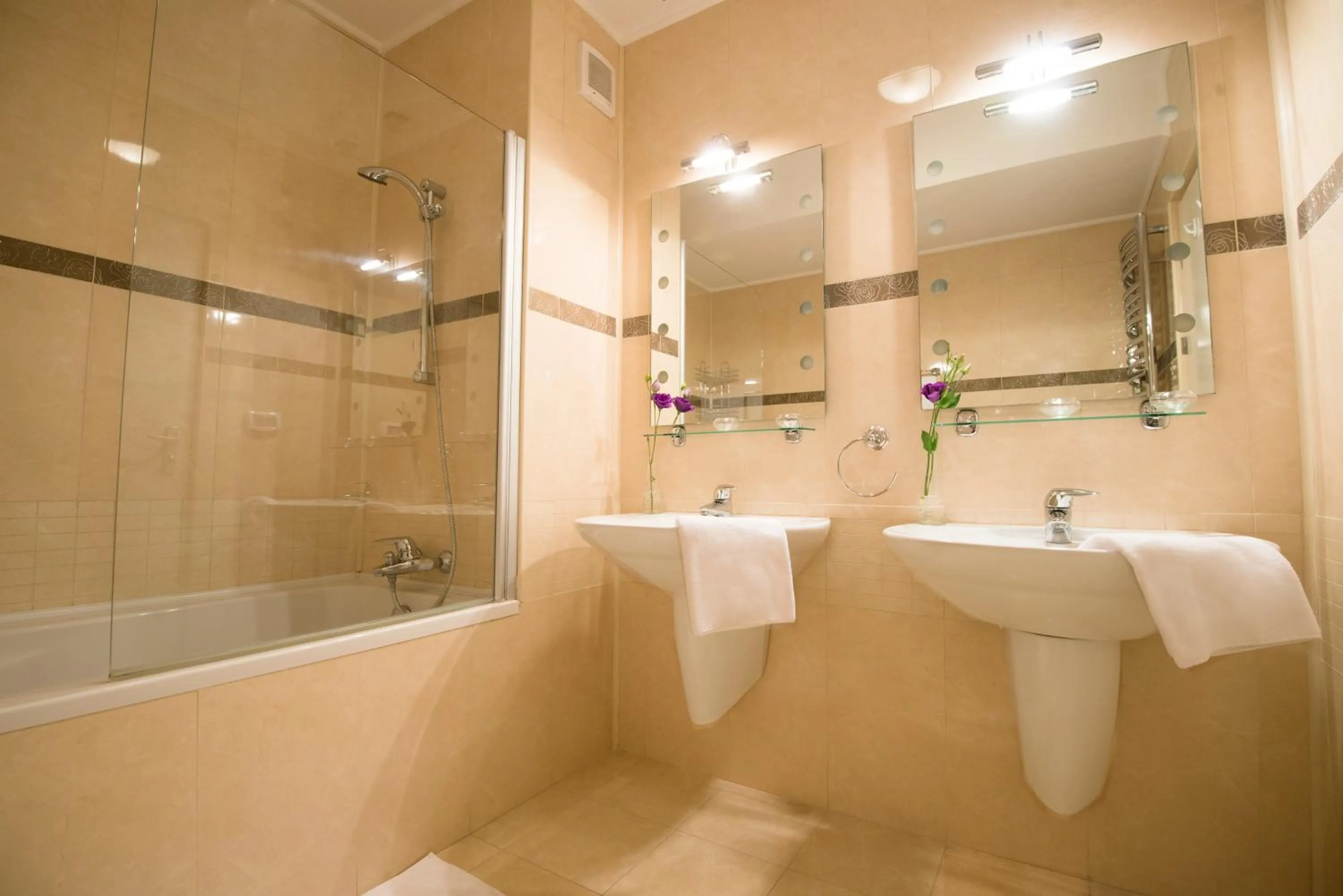 Bathroom in 6 Apartments