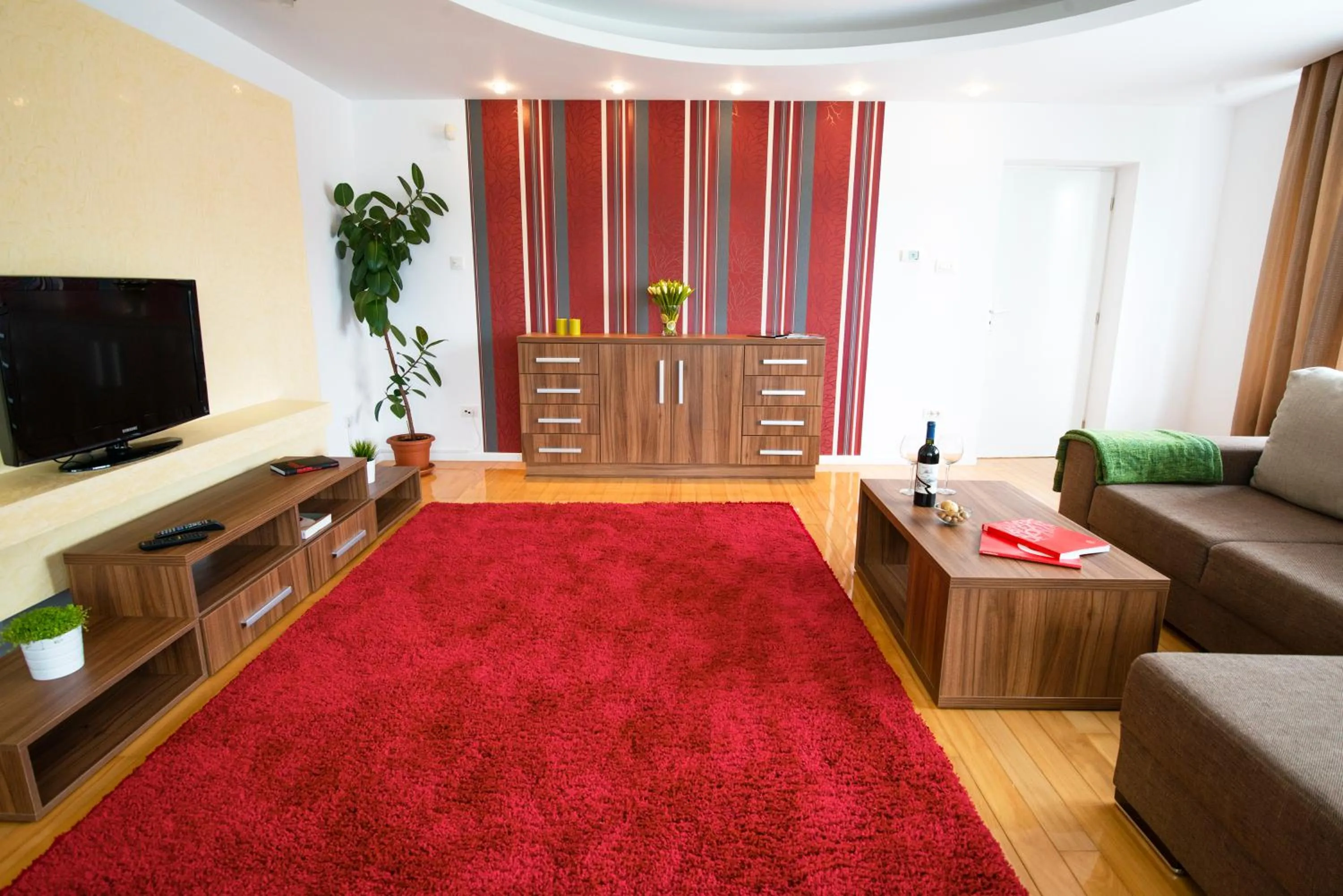 TV and multimedia, Bed in 6 Apartments