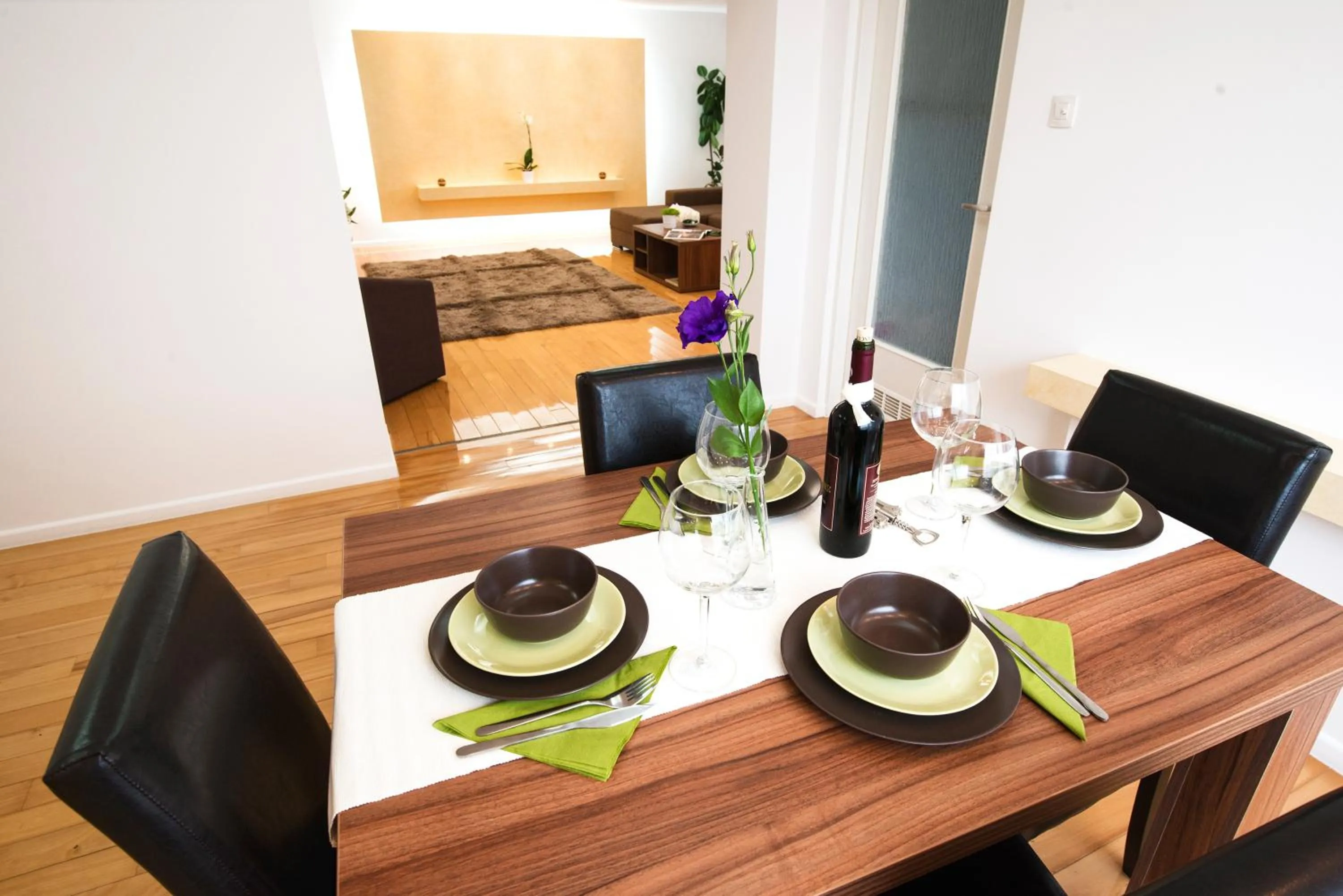 Dining area in 6 Apartments