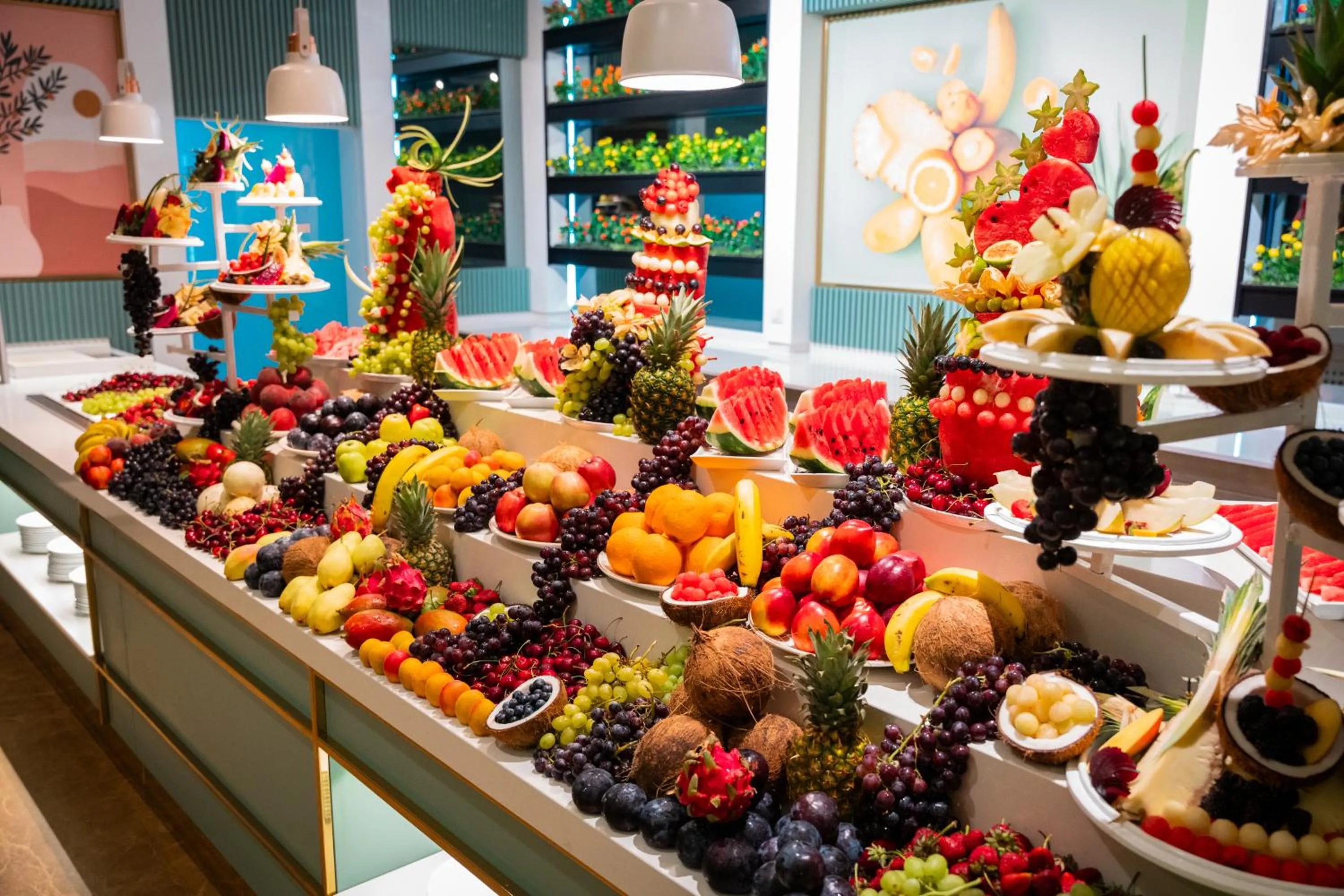 Food and drinks in Oz Hotels Side Premium