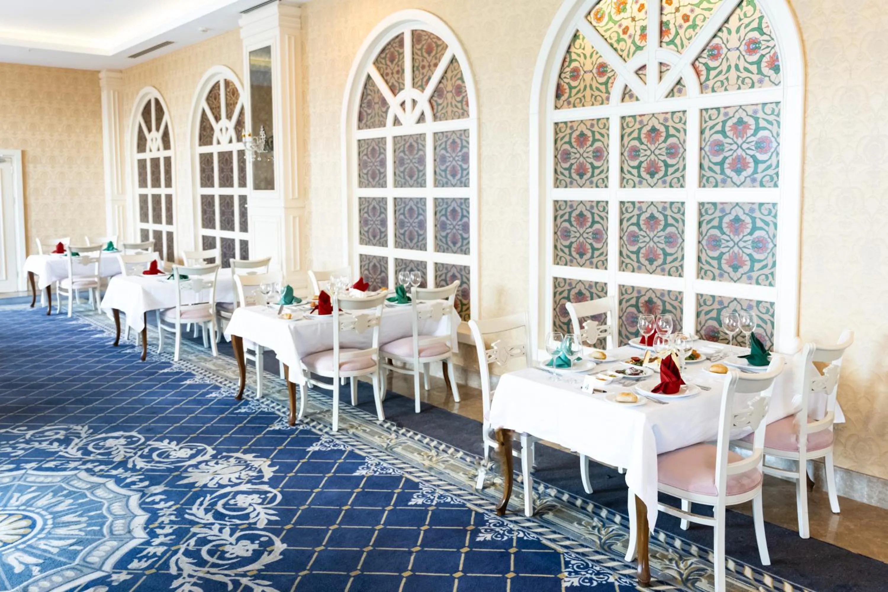 Restaurant/places to eat in Oz Hotels Side Premium