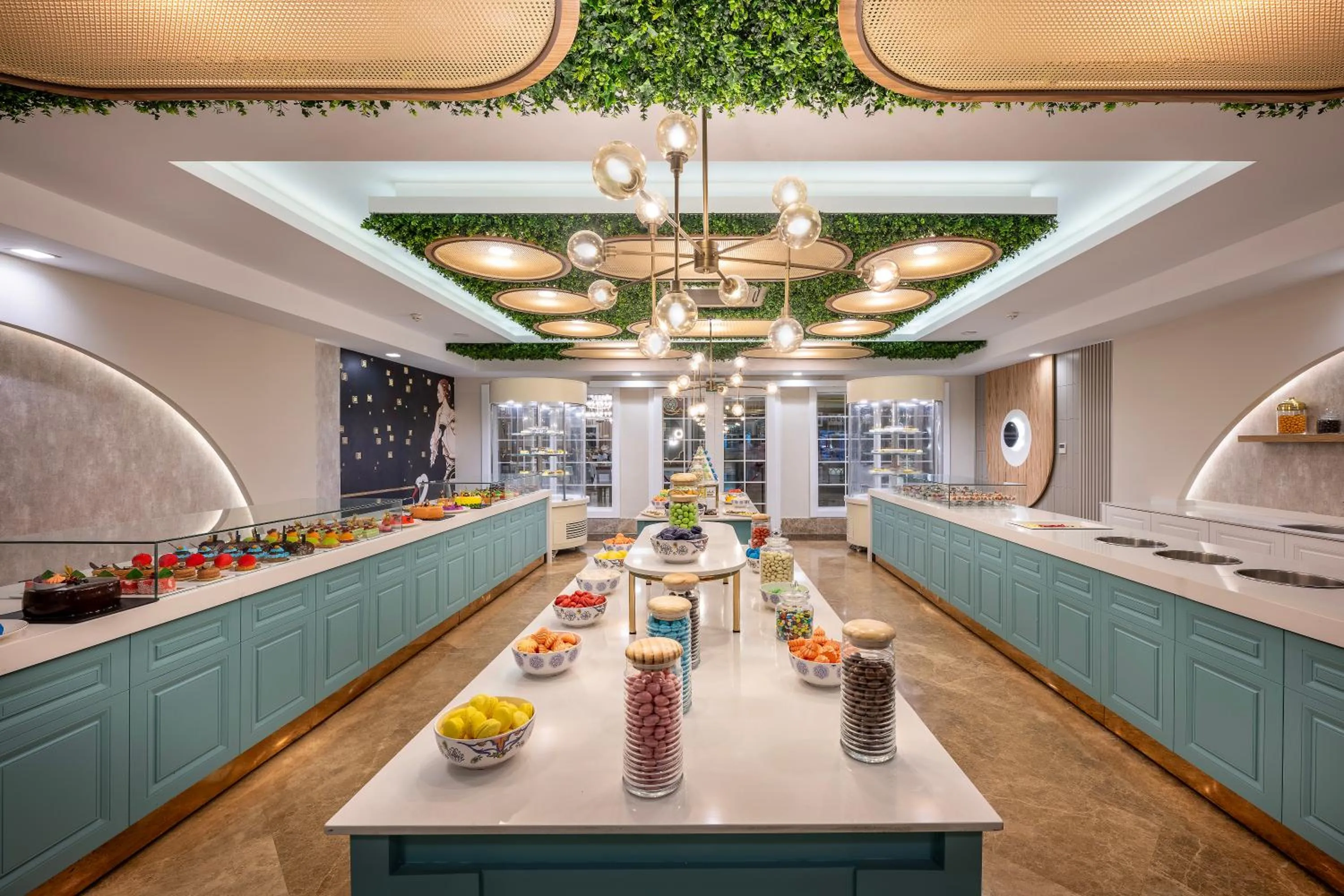 Restaurant/places to eat in Oz Hotels Side Premium