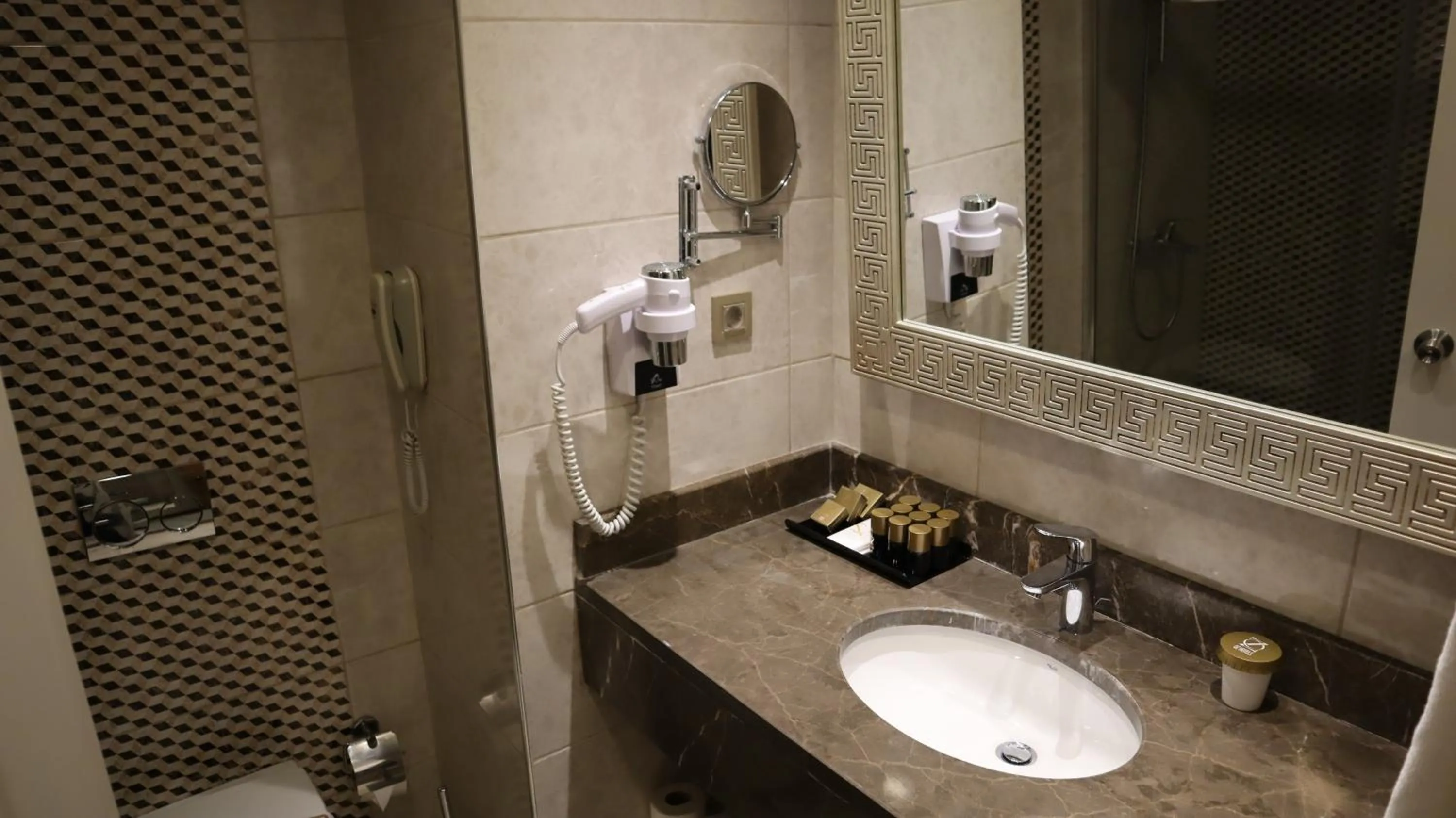 Bathroom in Oz Hotels Side Premium