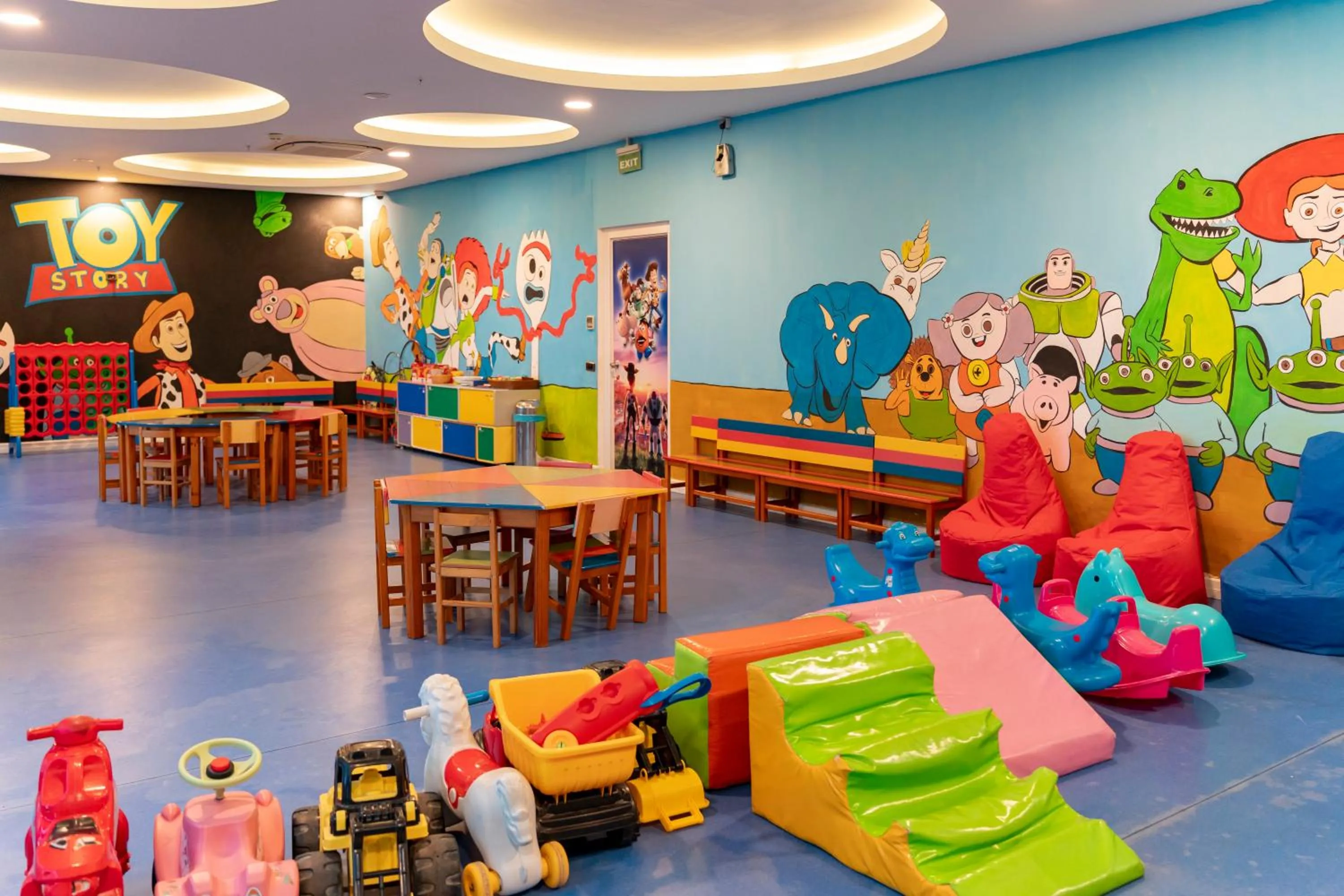 Kids's club in Oz Hotels Side Premium
