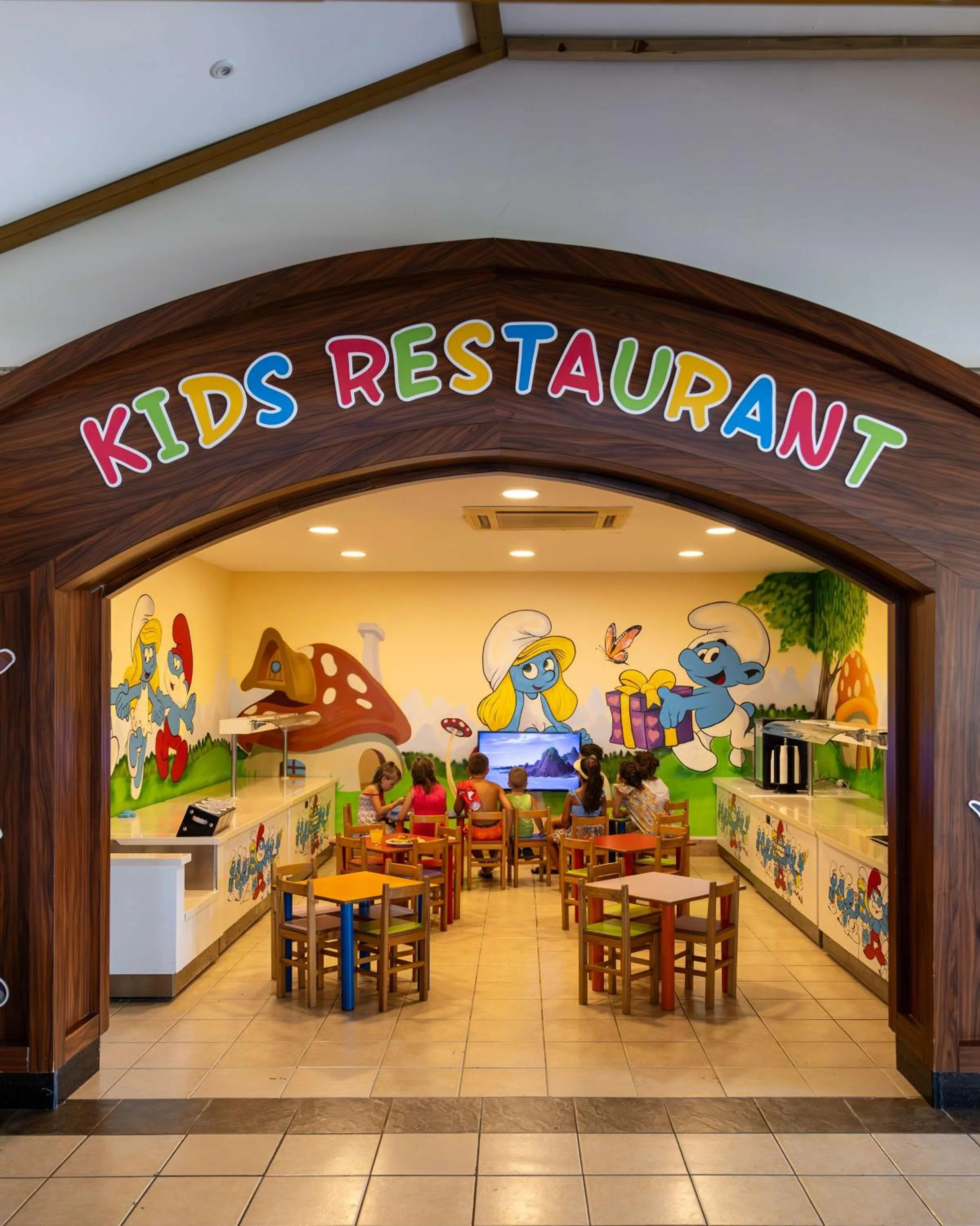 Kids's club in Oz Hotels Incekum Beach