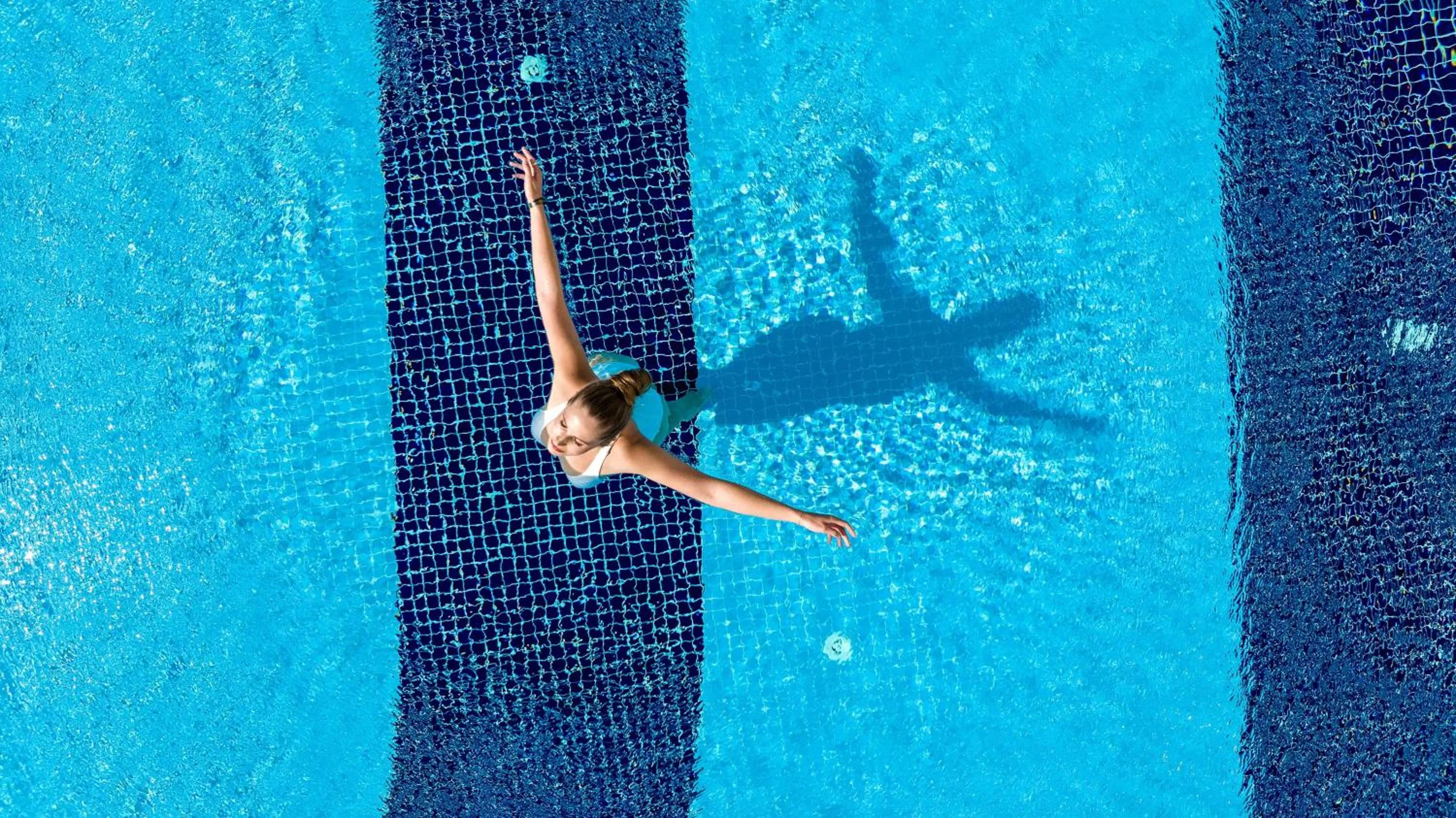 Pool view in Oz Hotels Sui