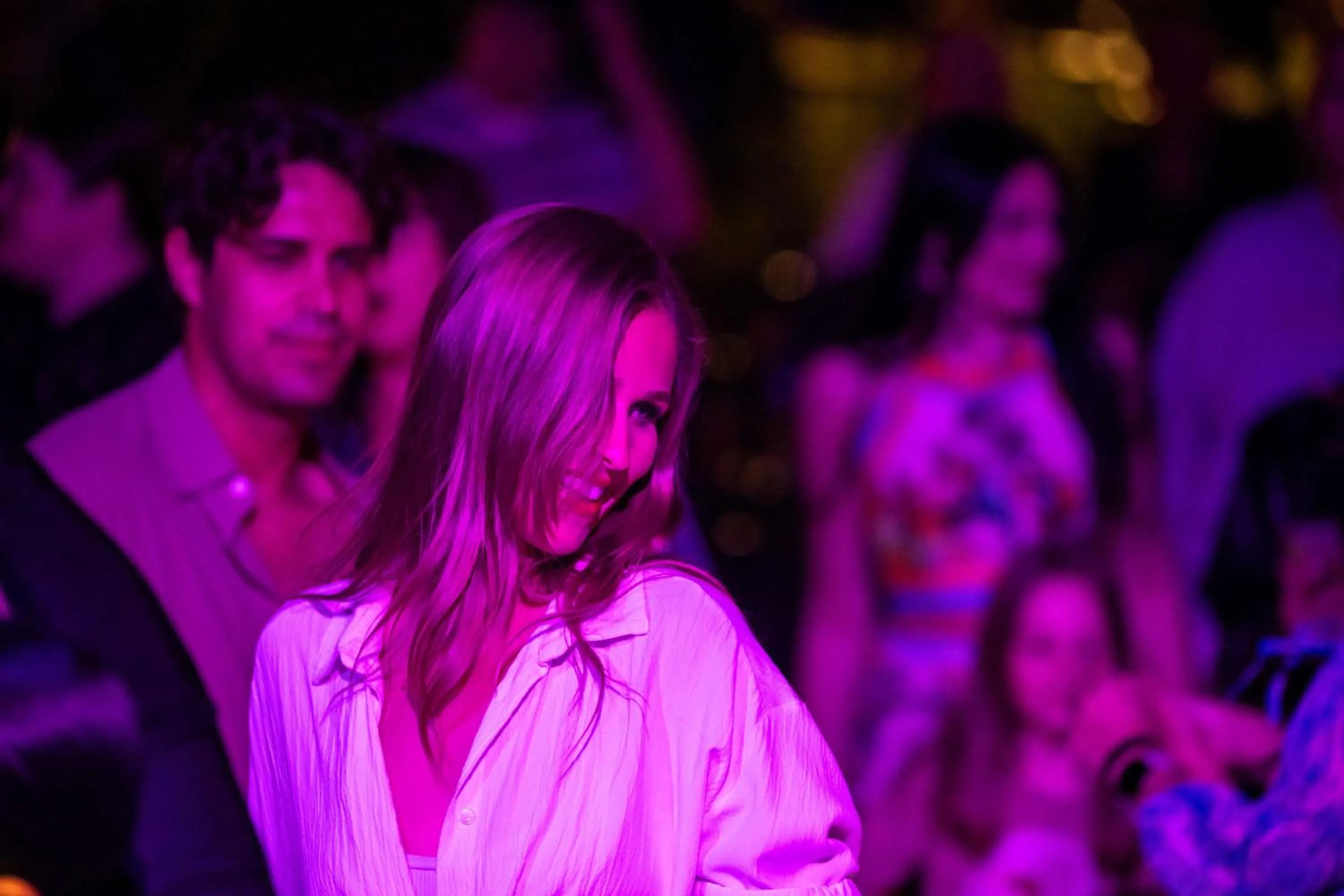 Evening entertainment in Oz Hotels Sui