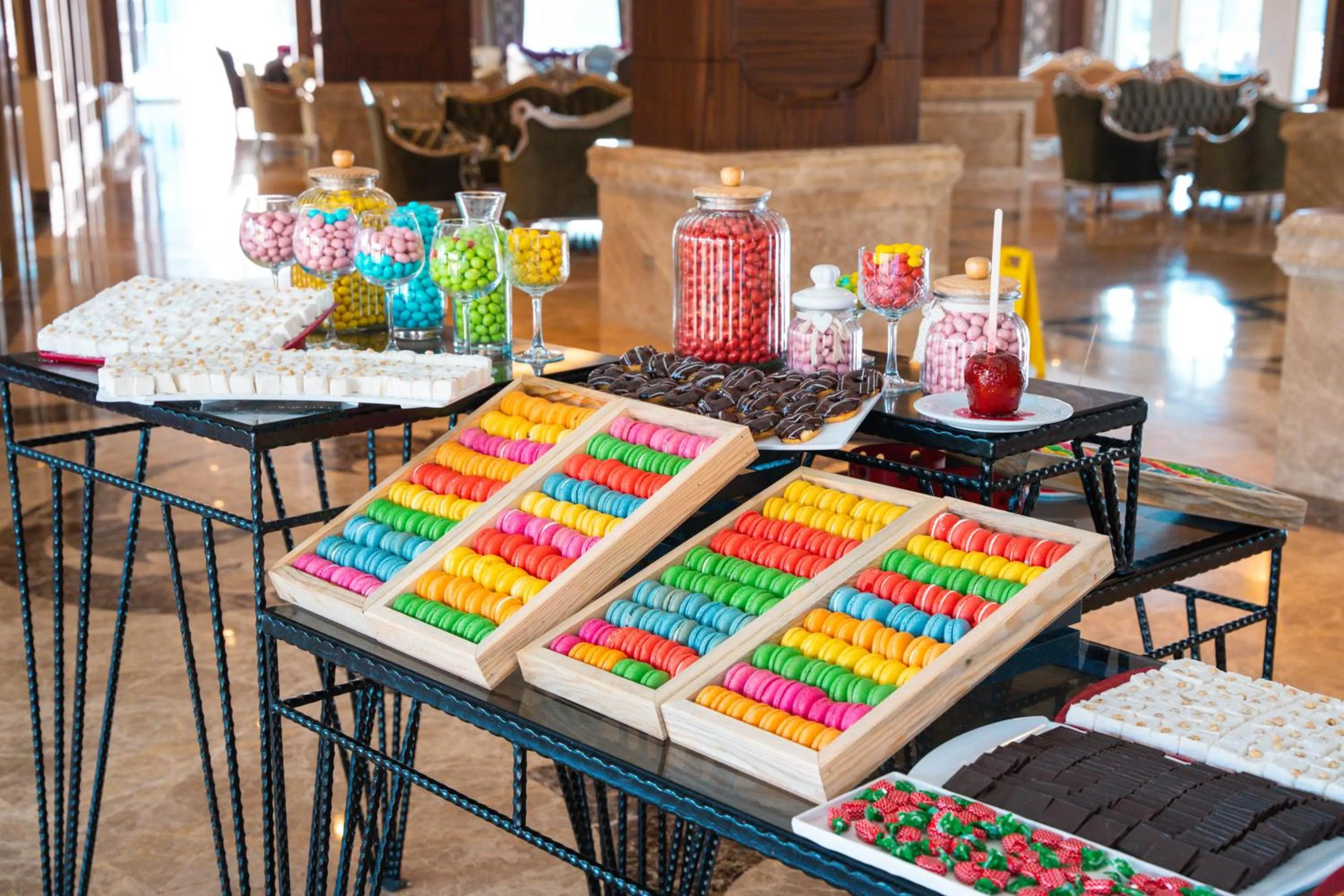 Food and drinks in Oz Hotels Sui