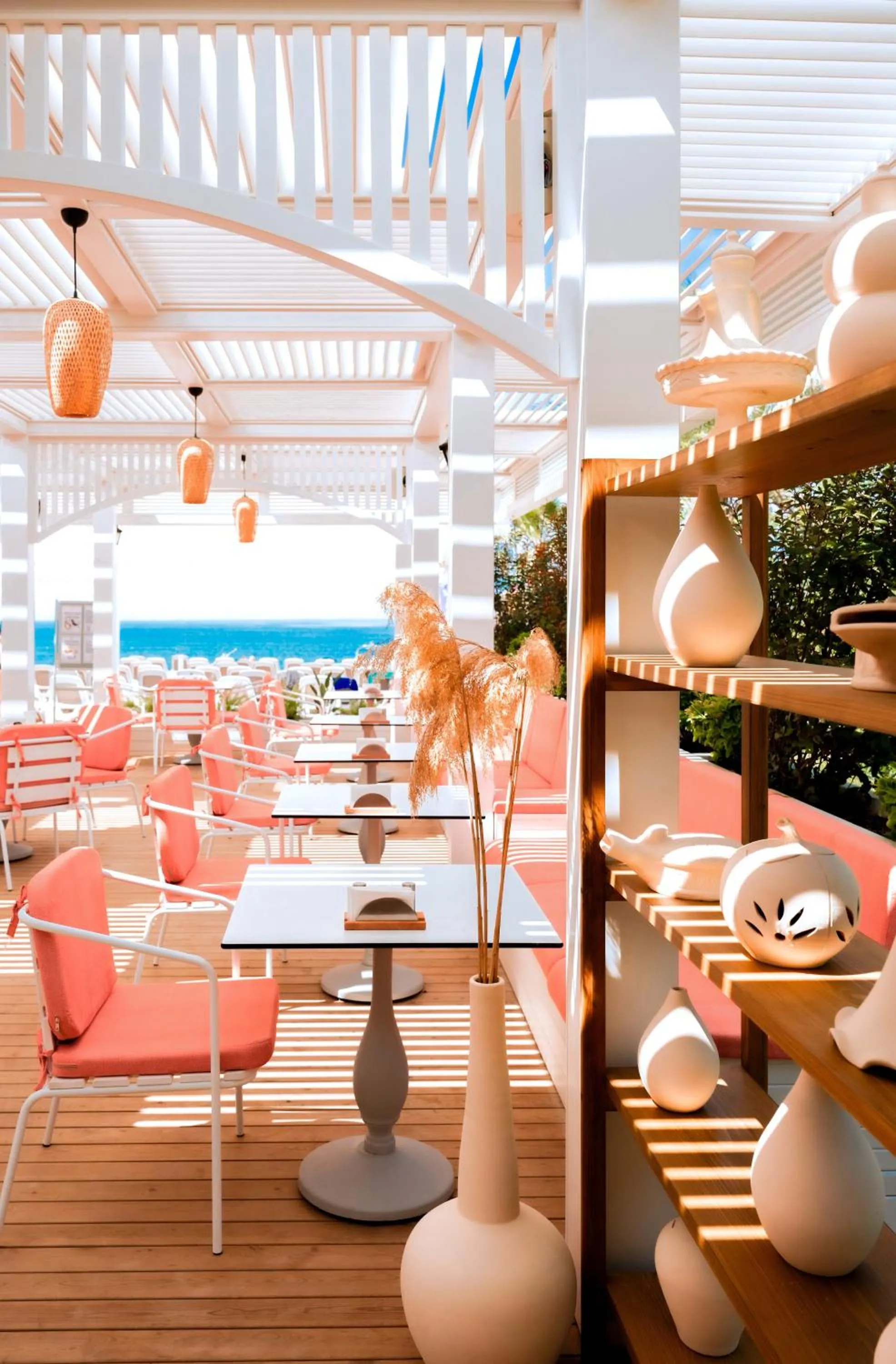 Seating area in Oz Hotels Sui