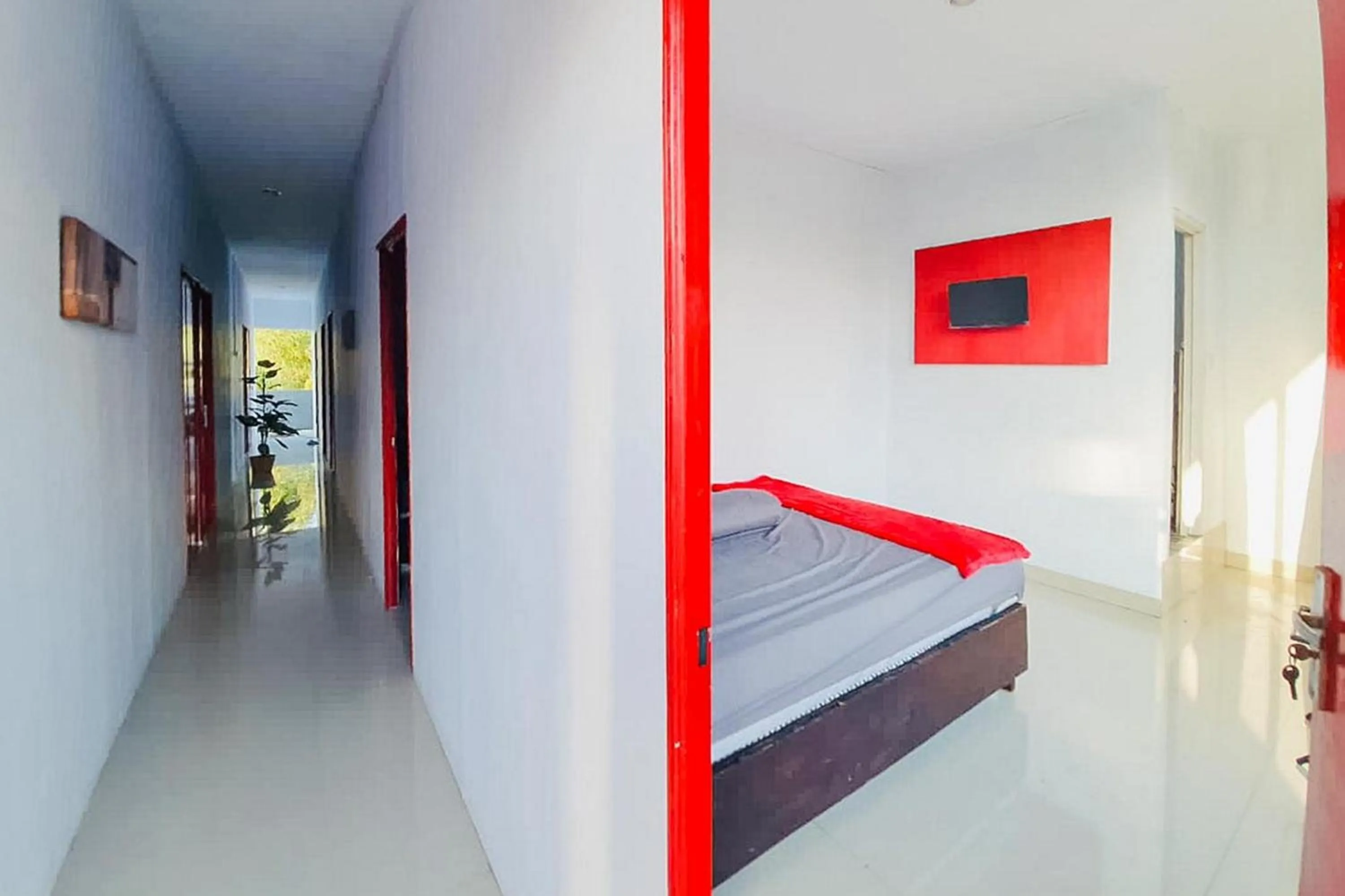 Bed in Sky Residence Tomohon Mitra RedDoorz