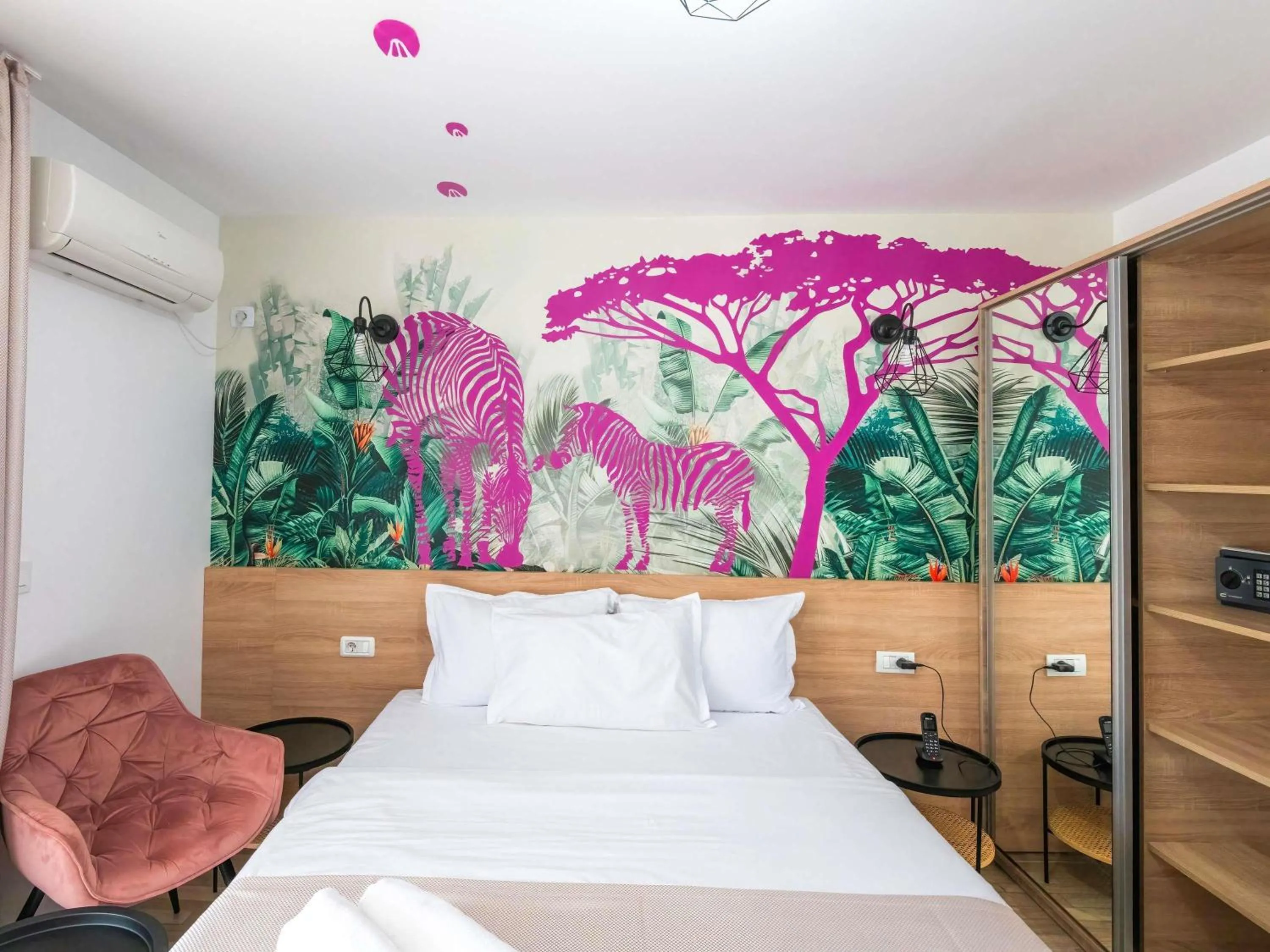 Bedroom, Bed in ibis Styles Venus