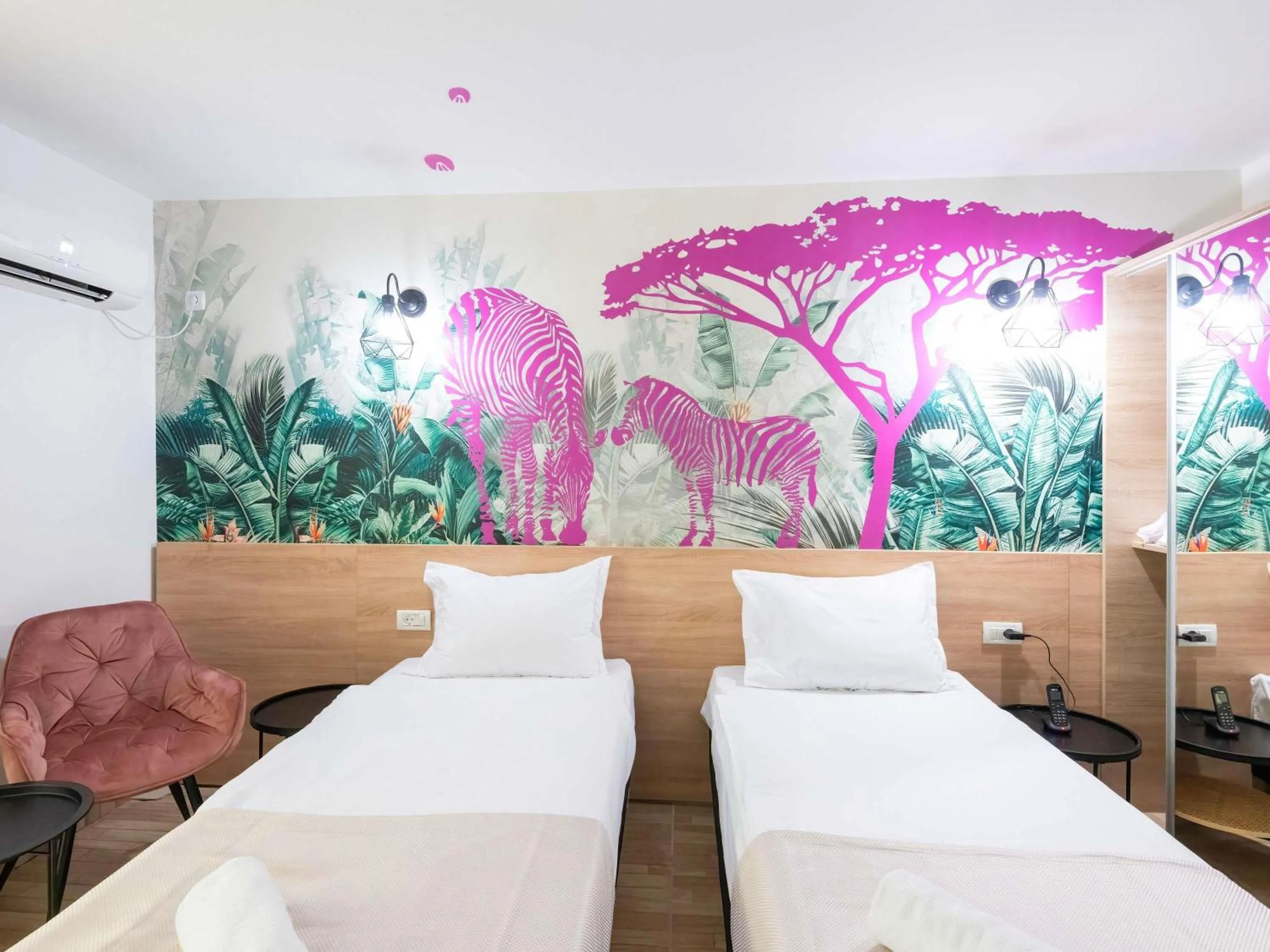 Bedroom, Bed in ibis Styles Venus