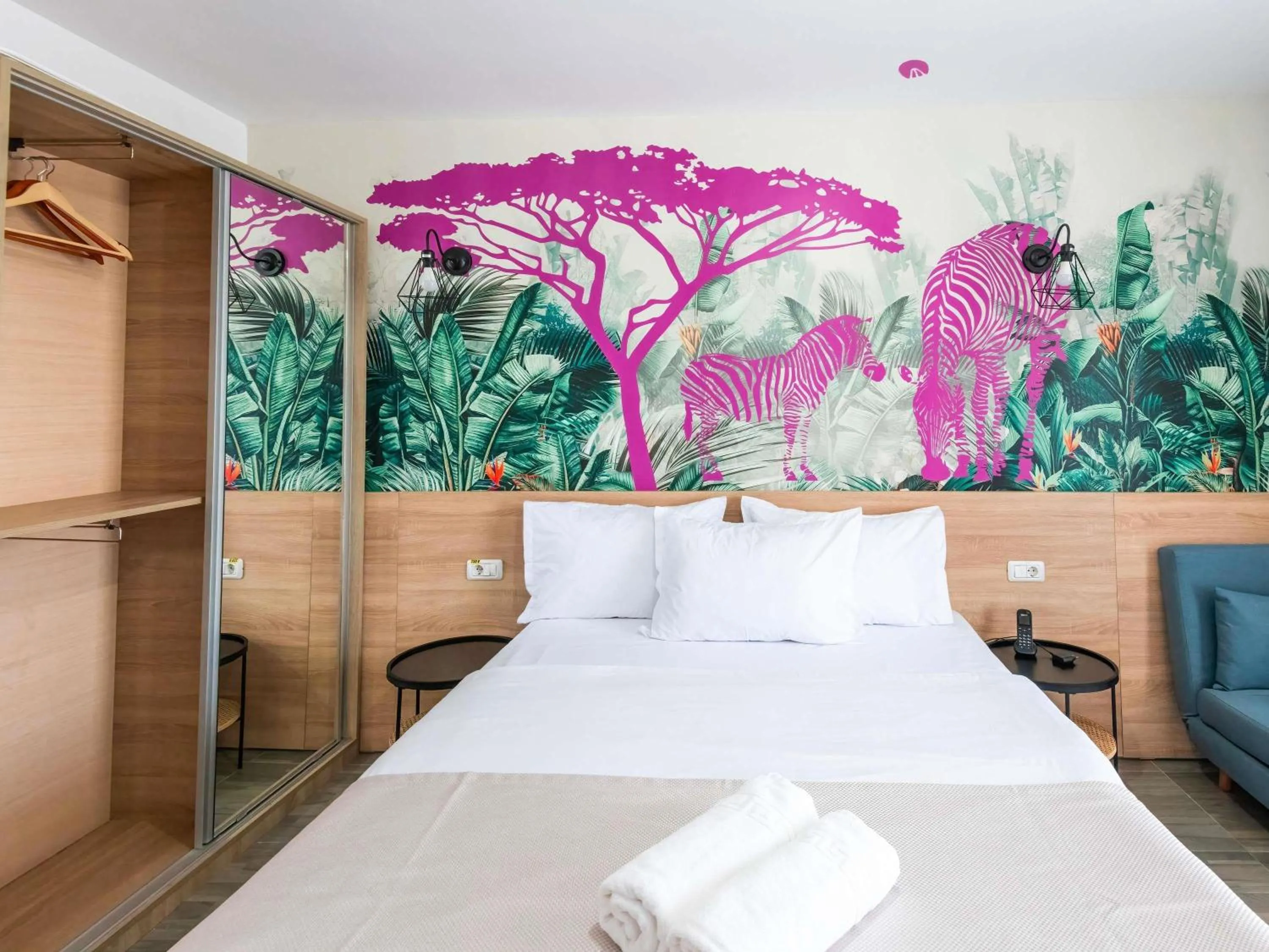 Bedroom, Bed in ibis Styles Venus