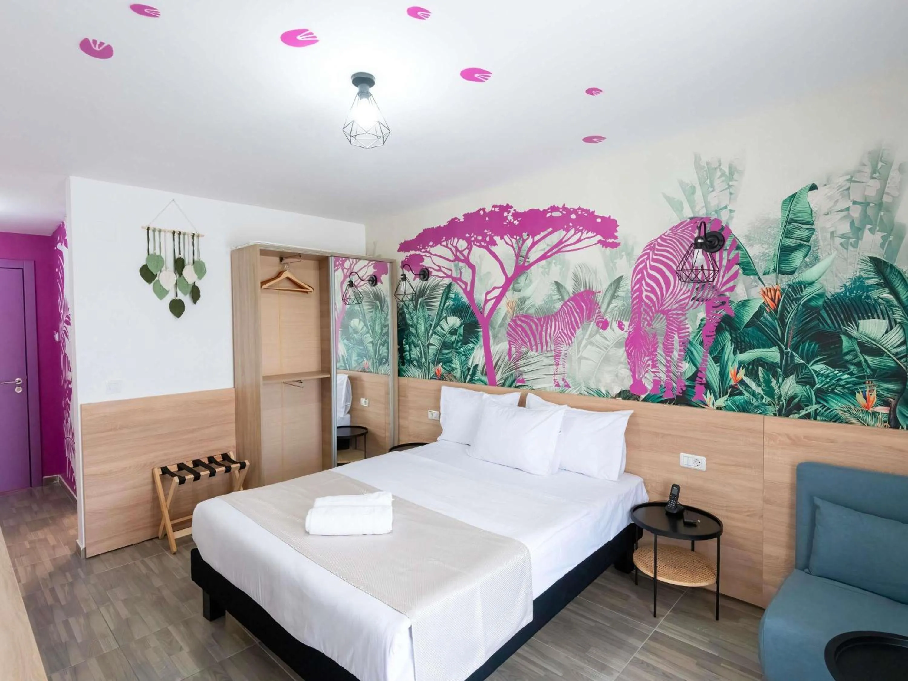 Bedroom, Bed in ibis Styles Venus