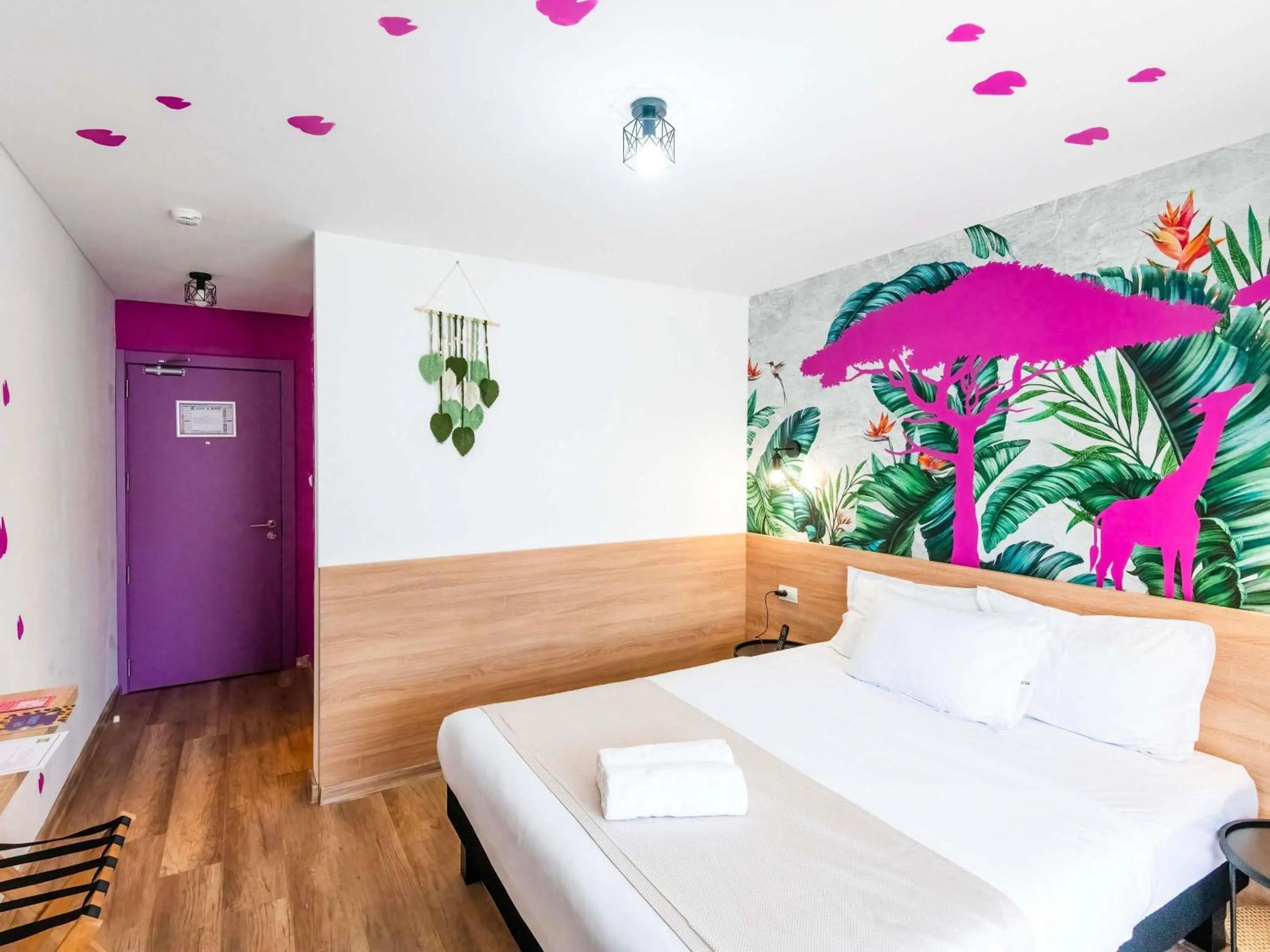 Bedroom, Bed in ibis Styles Venus