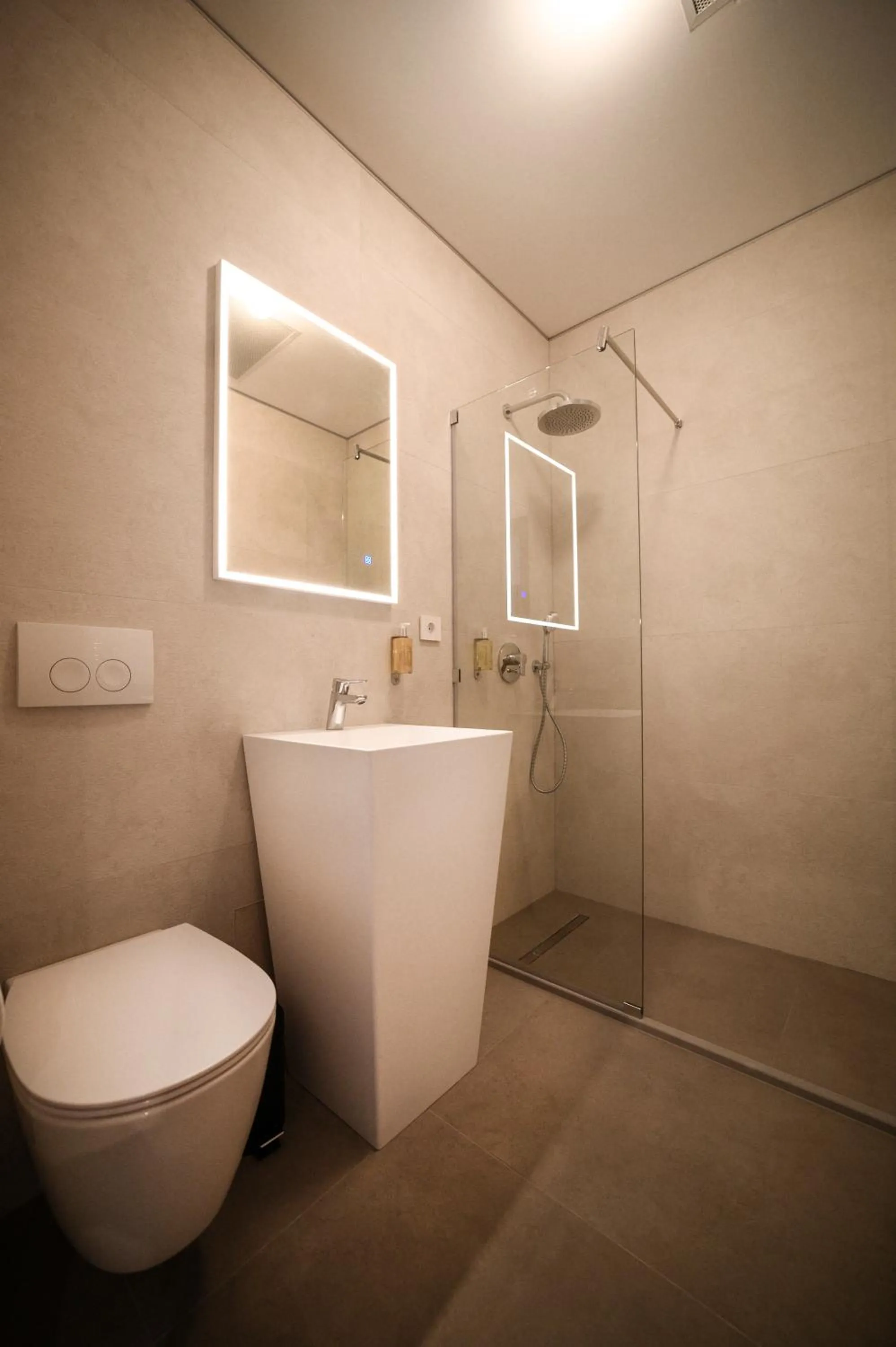 Shower in Hotel Boutique Aquarel