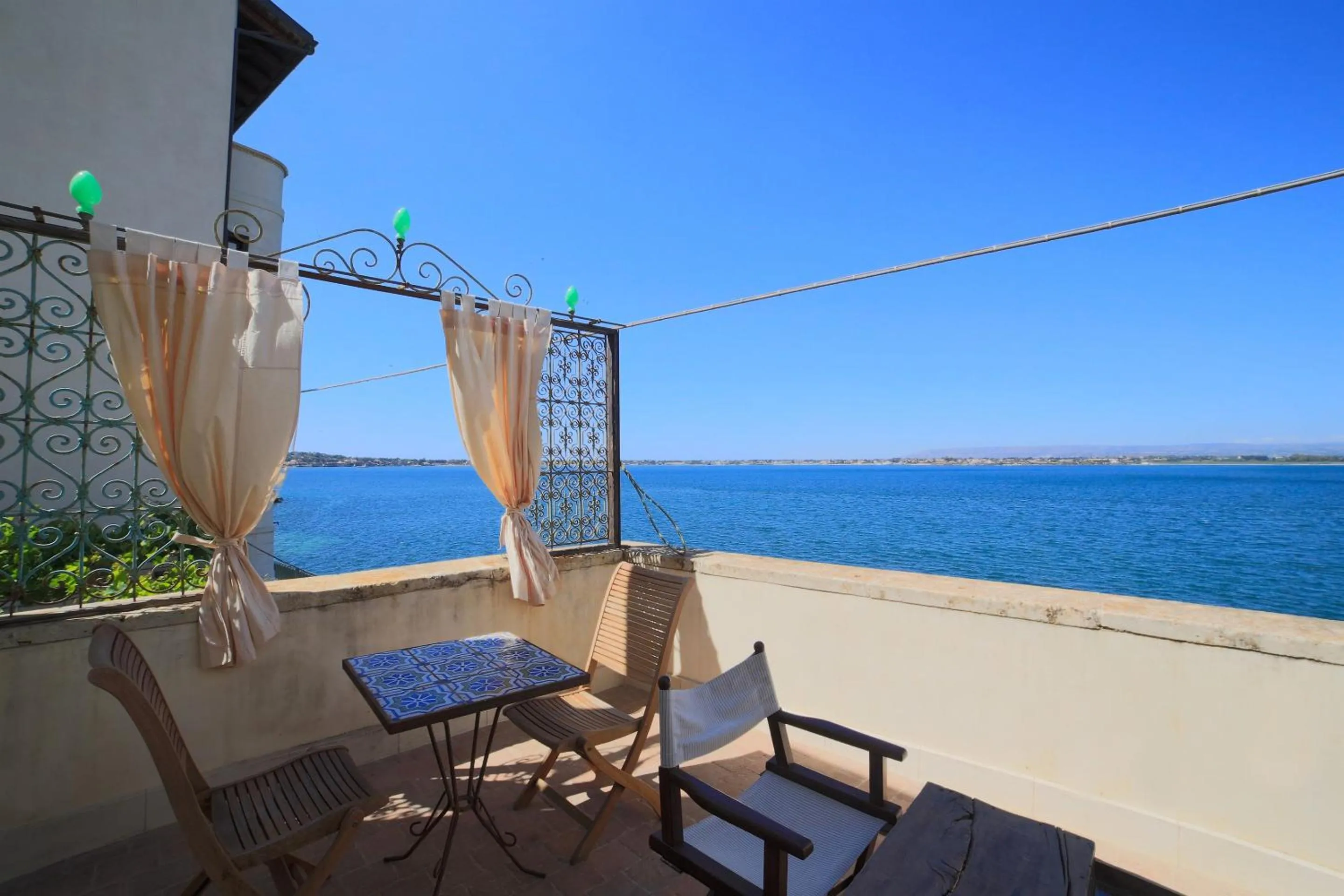 Balcony/Terrace in Hotel Henry's House