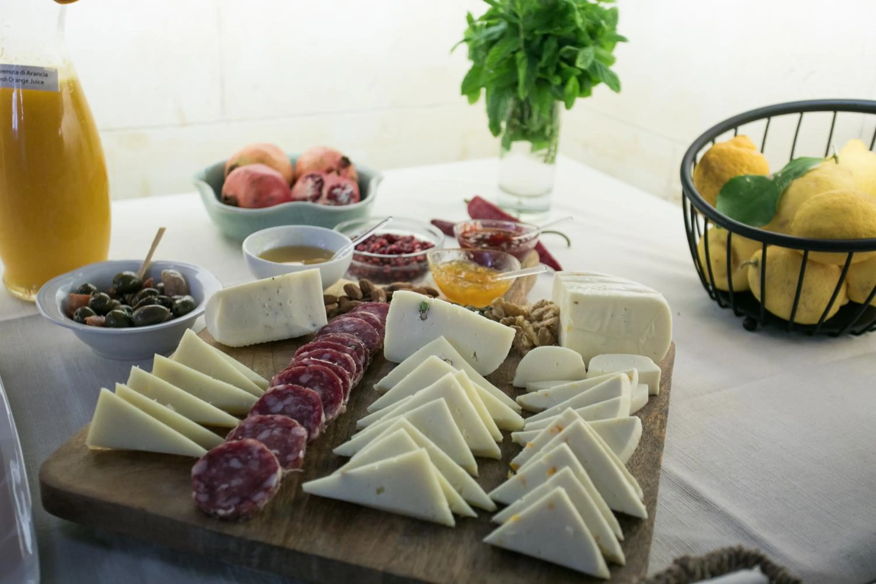 Buffet breakfast in Hotel Henry's House