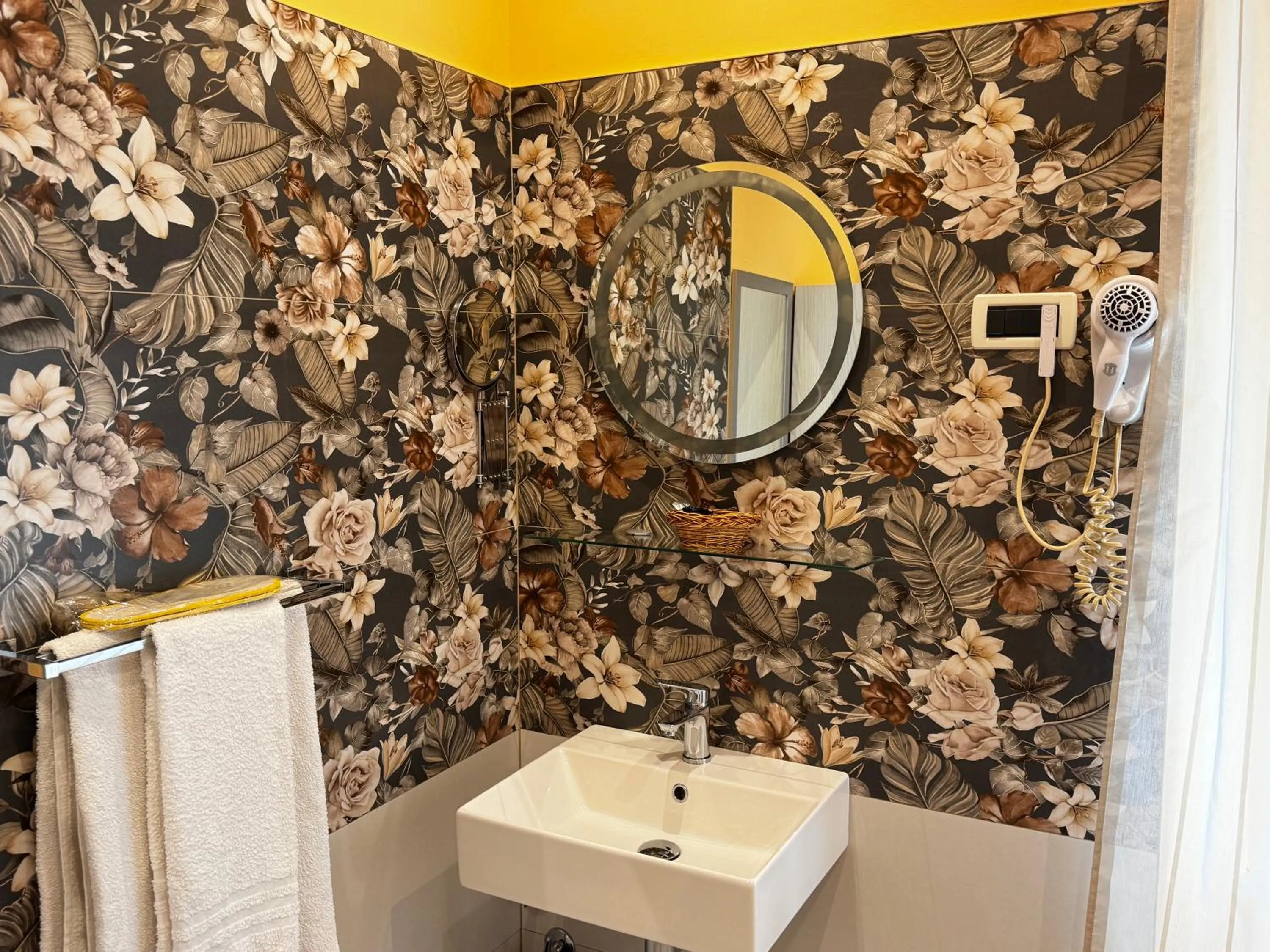 Bathroom in Albergo Parigi