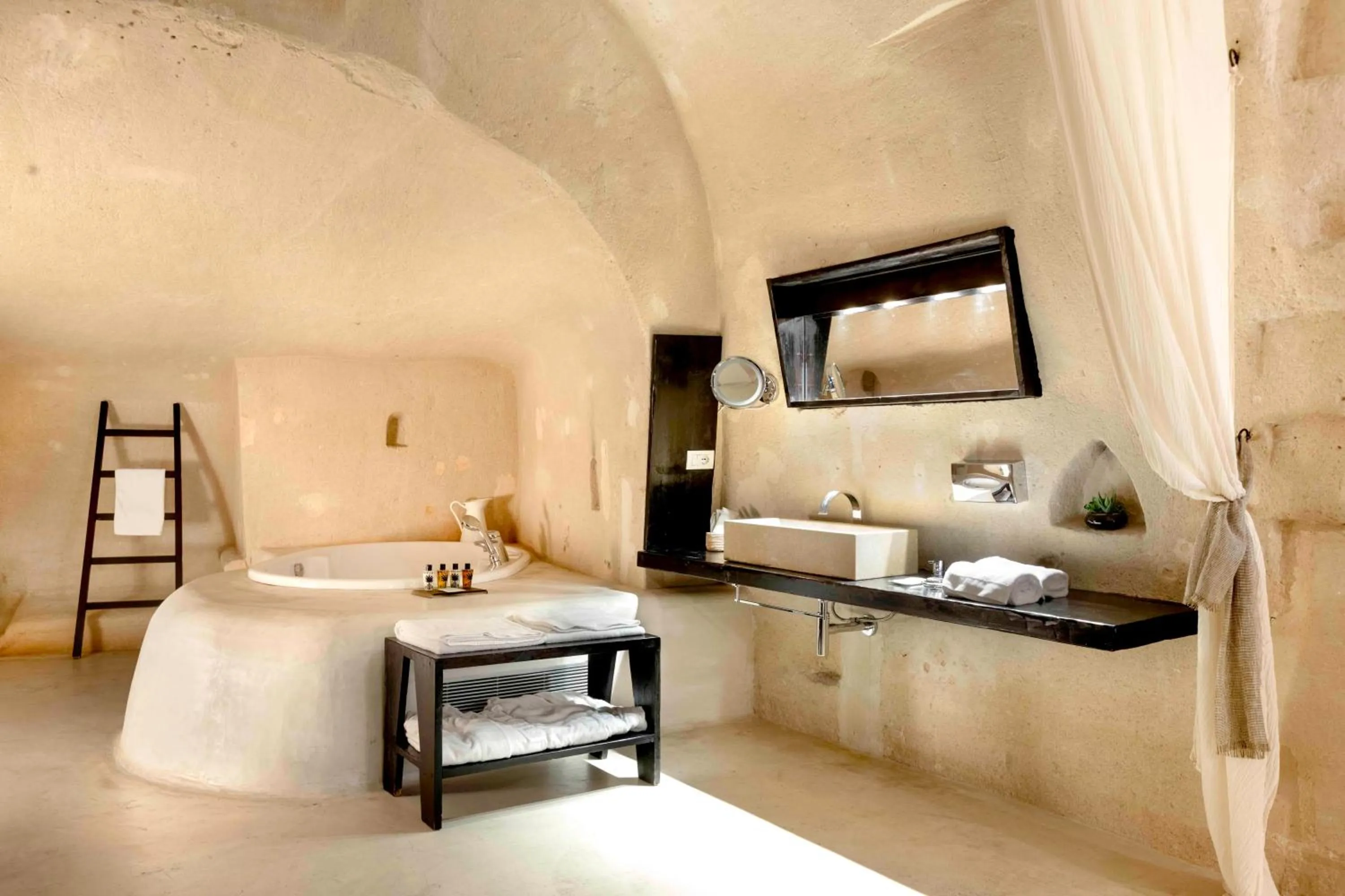 Bath, Bed in Sant'Angelo, Matera - Small Luxury Hotels