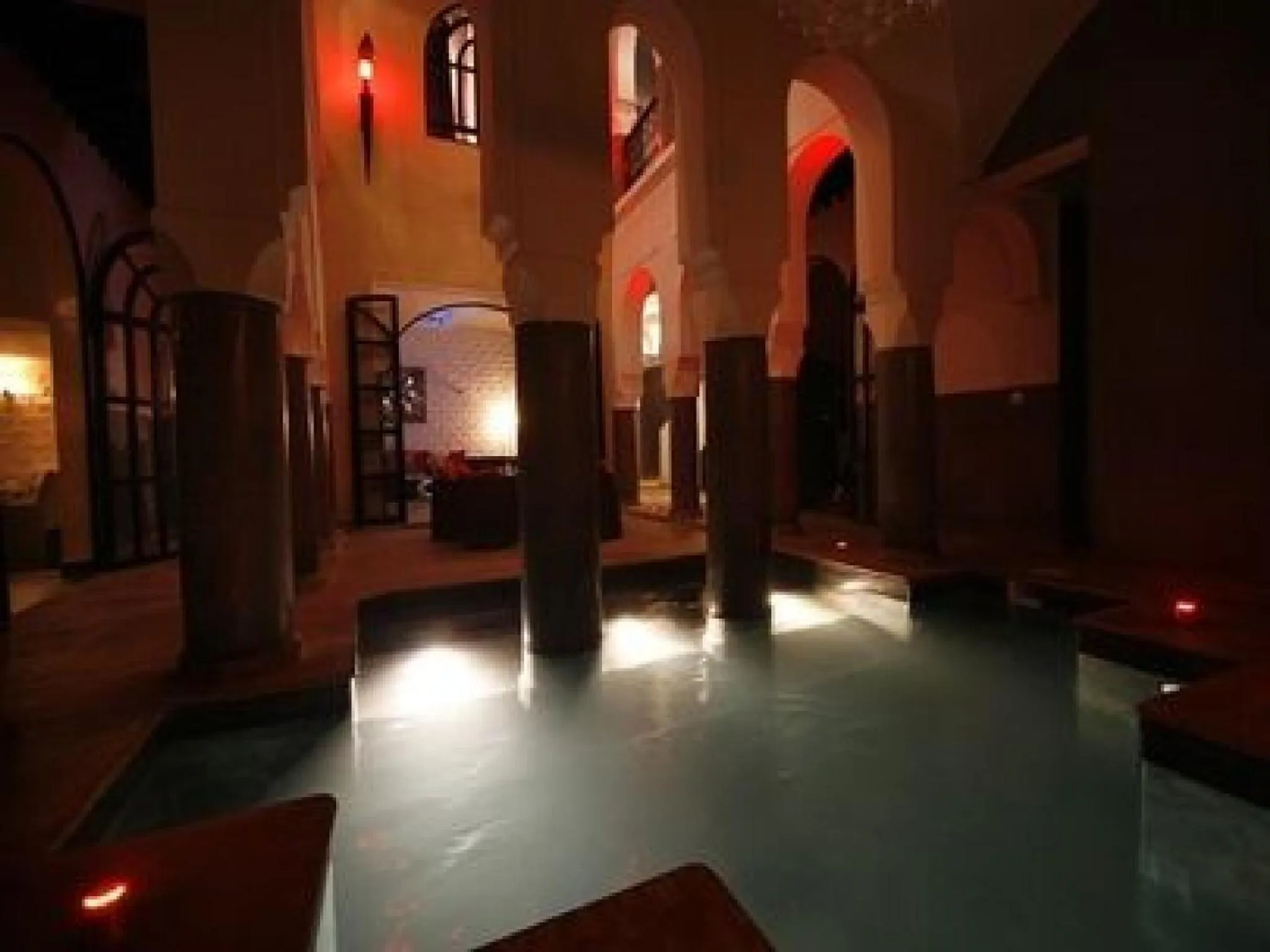Swimming pool in Riad Carllian