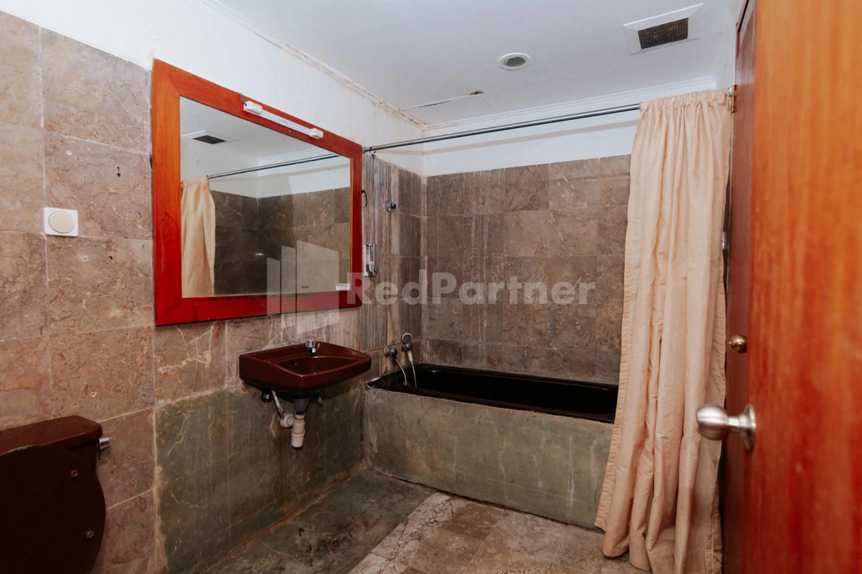 Bathroom in Villa Green Valley Puncak RedPartner