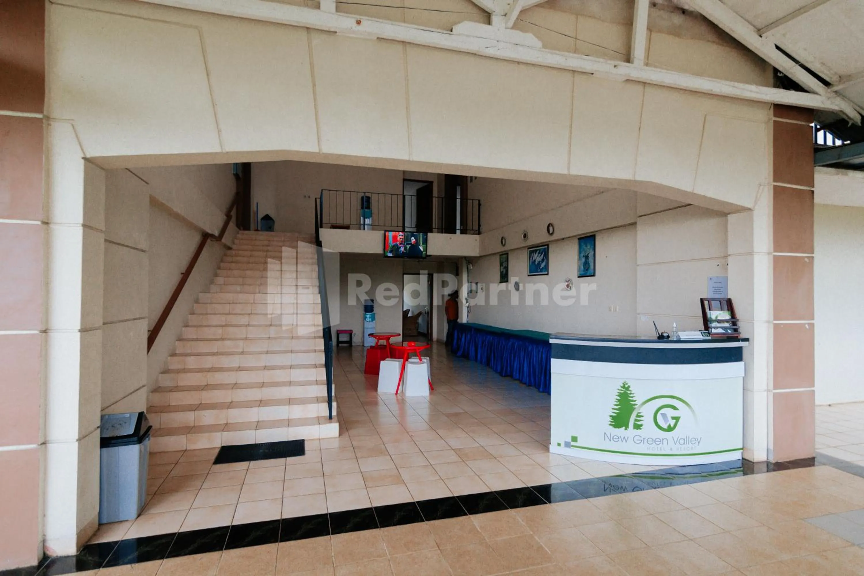 Lobby or reception in Villa Green Valley Puncak RedPartner