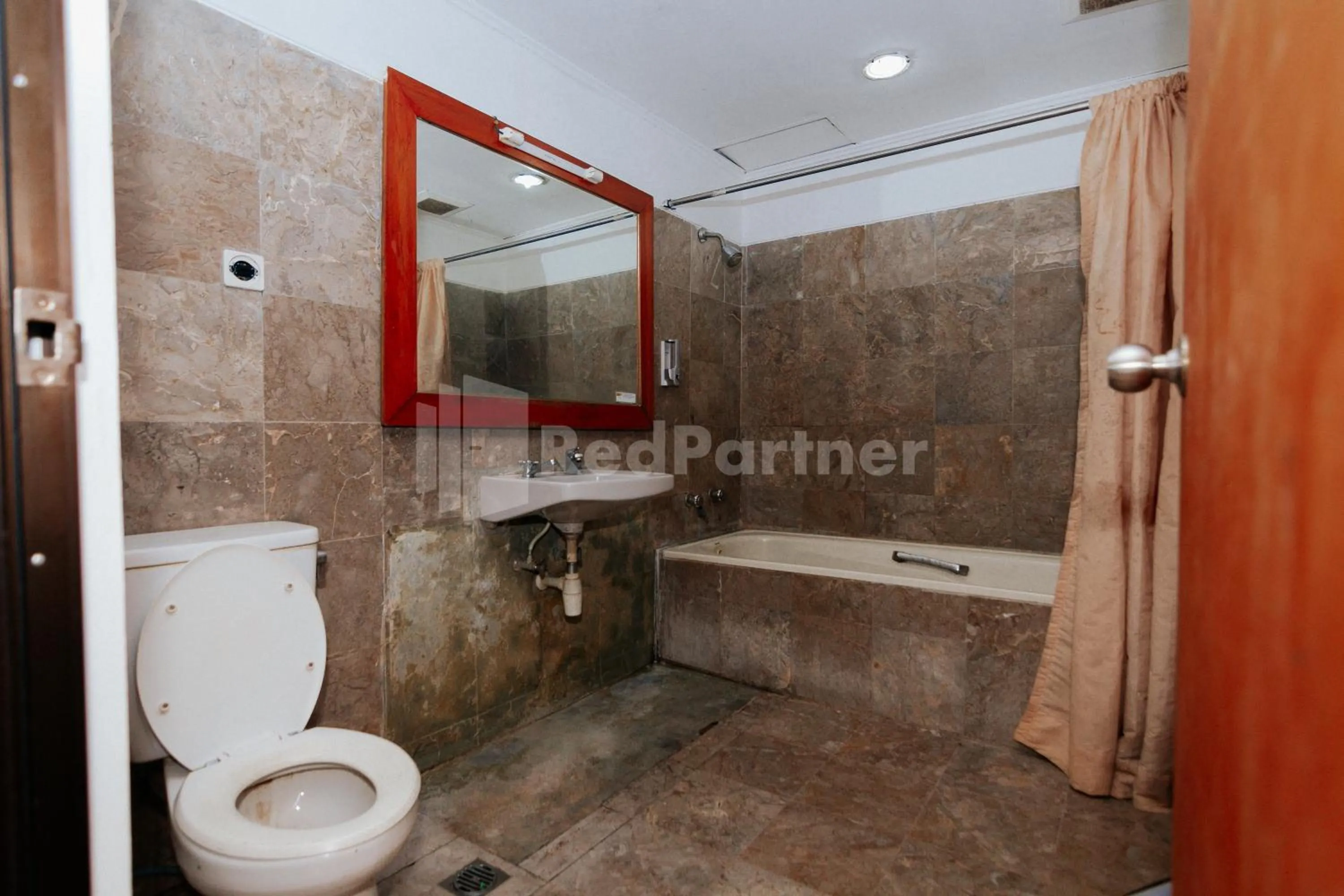 Bathroom in Villa Green Valley Puncak RedPartner