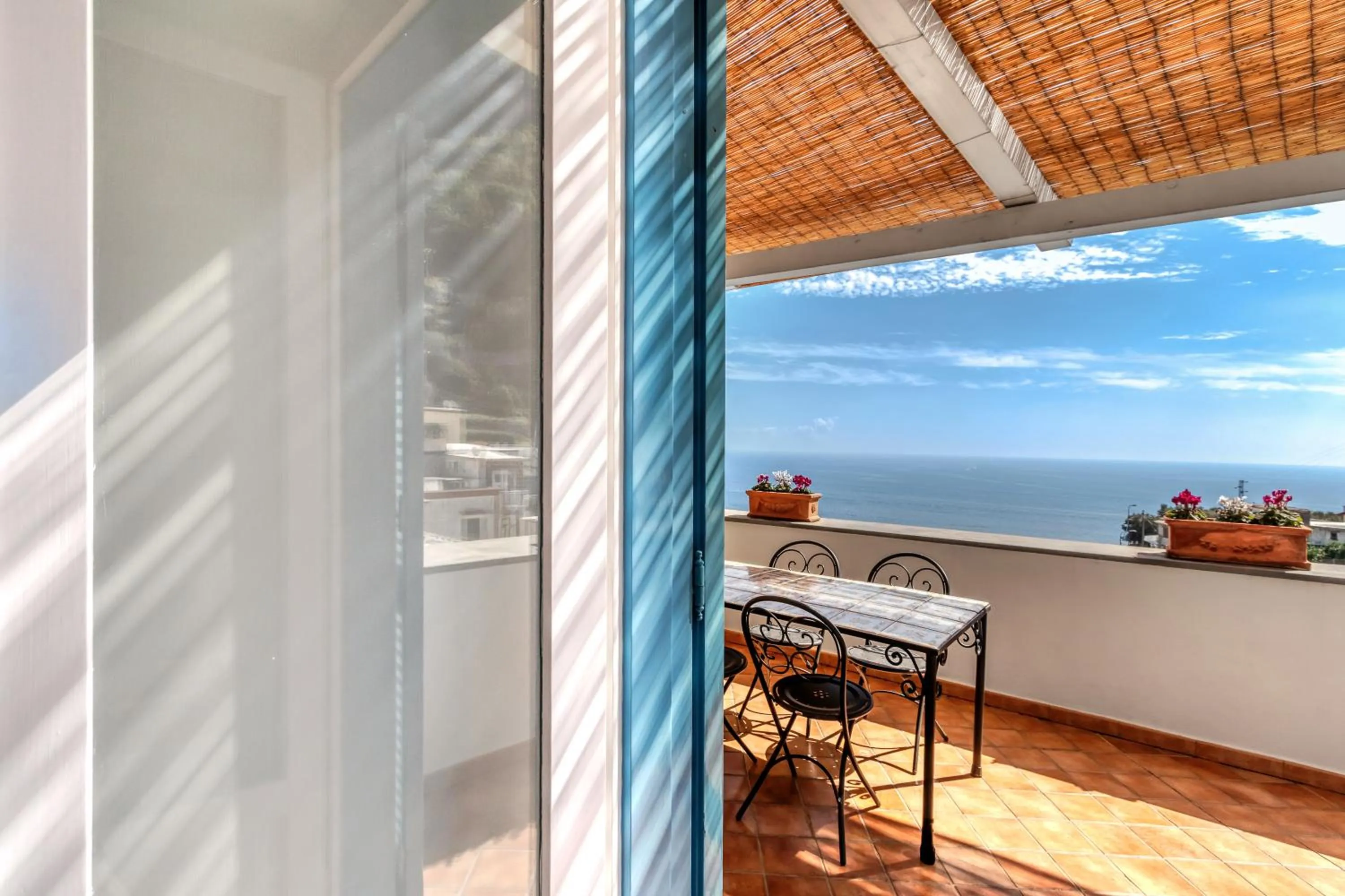 Deluxe Two-Bedroom Apartment in Villarena Relais