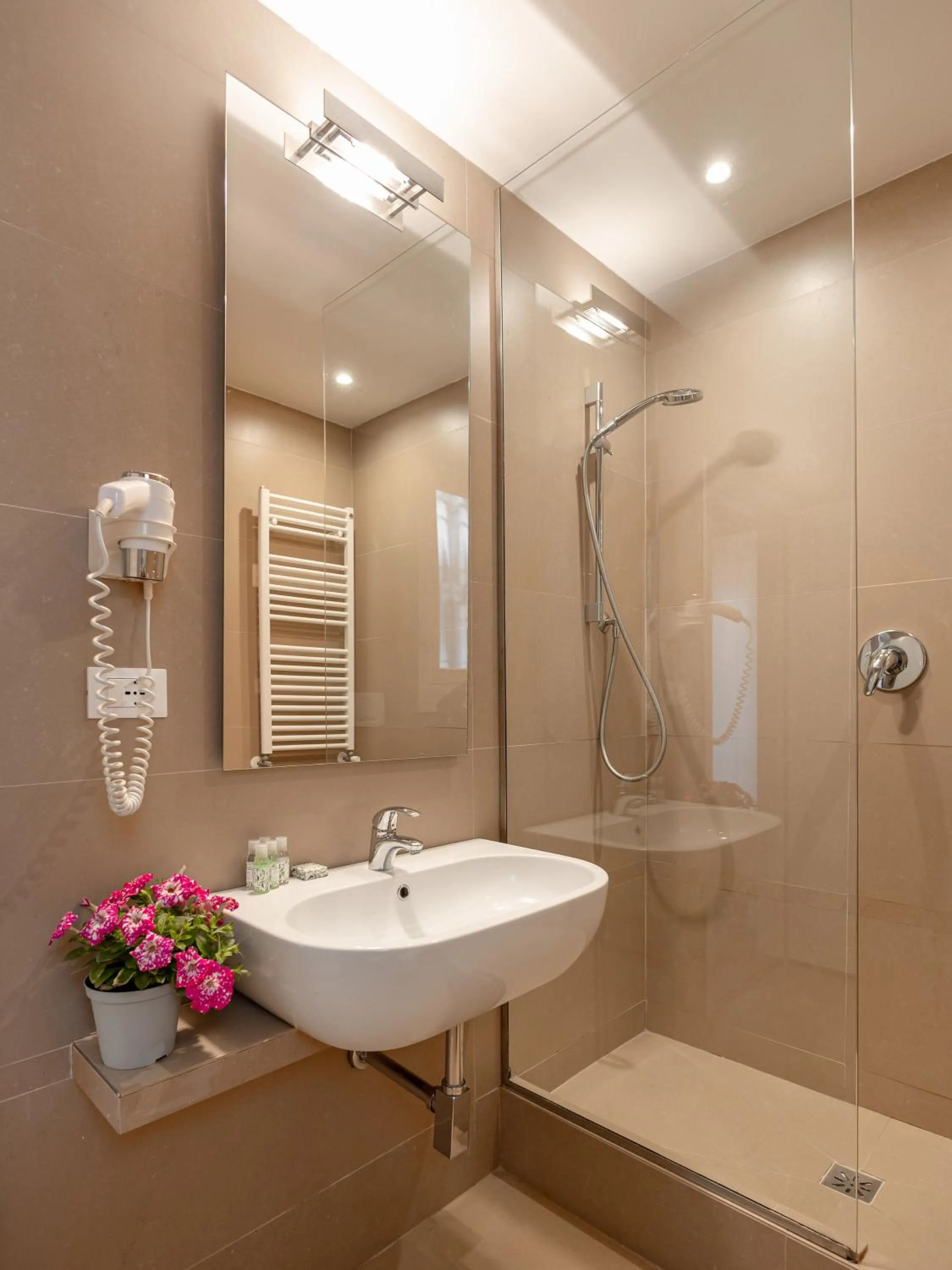 Shower in Residence Poggio Golf Chianti Firenze