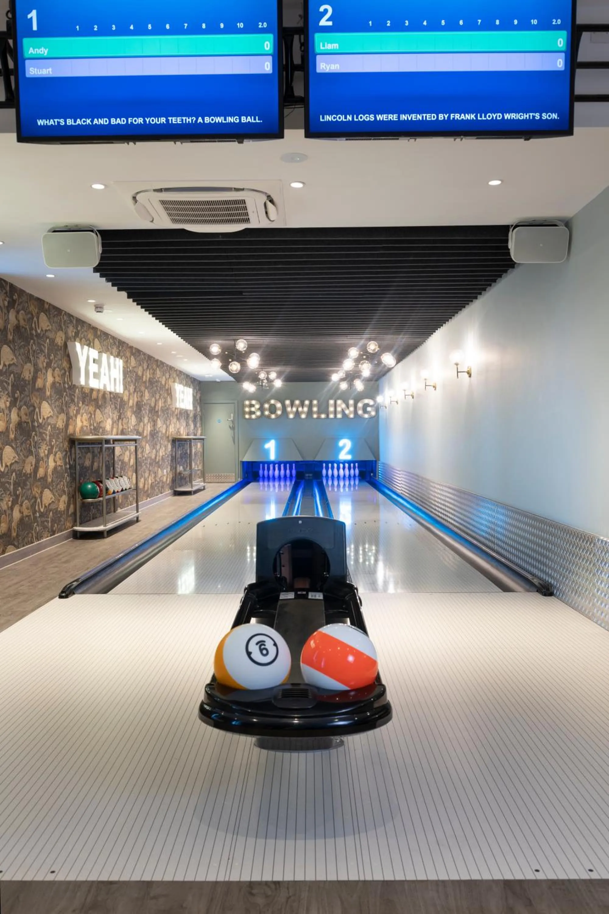 Bowling in The Heyford Hotel