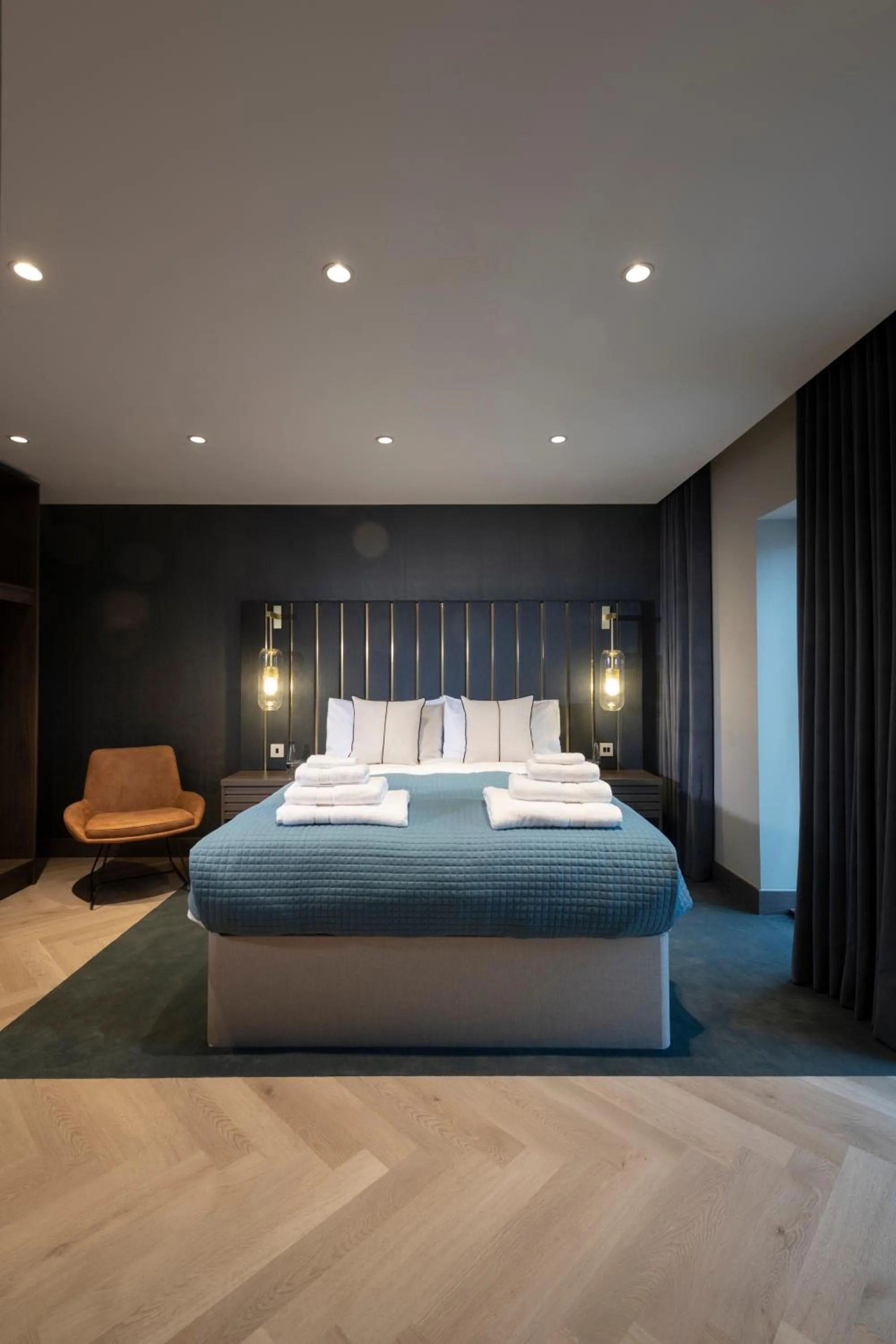 Bedroom, Bed in The Heyford Hotel