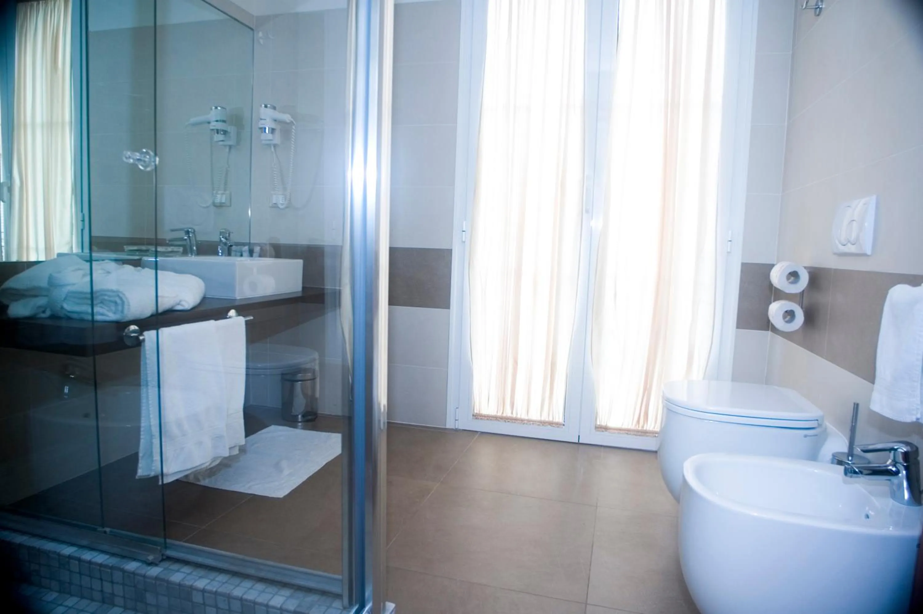 Bathroom in Accademia Hotel