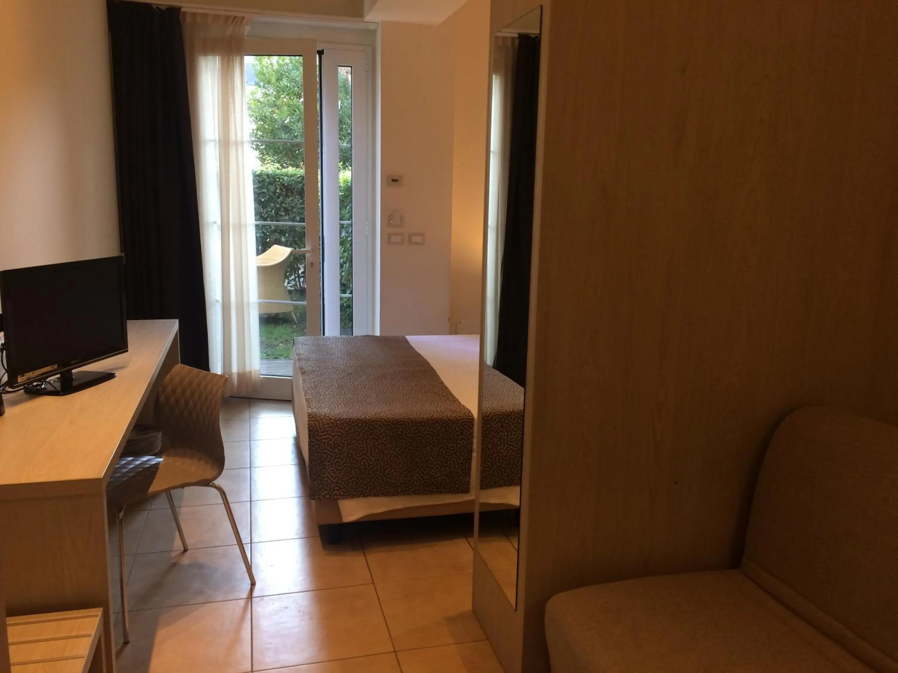 Photo of the whole room, Bed in Accademia Hotel